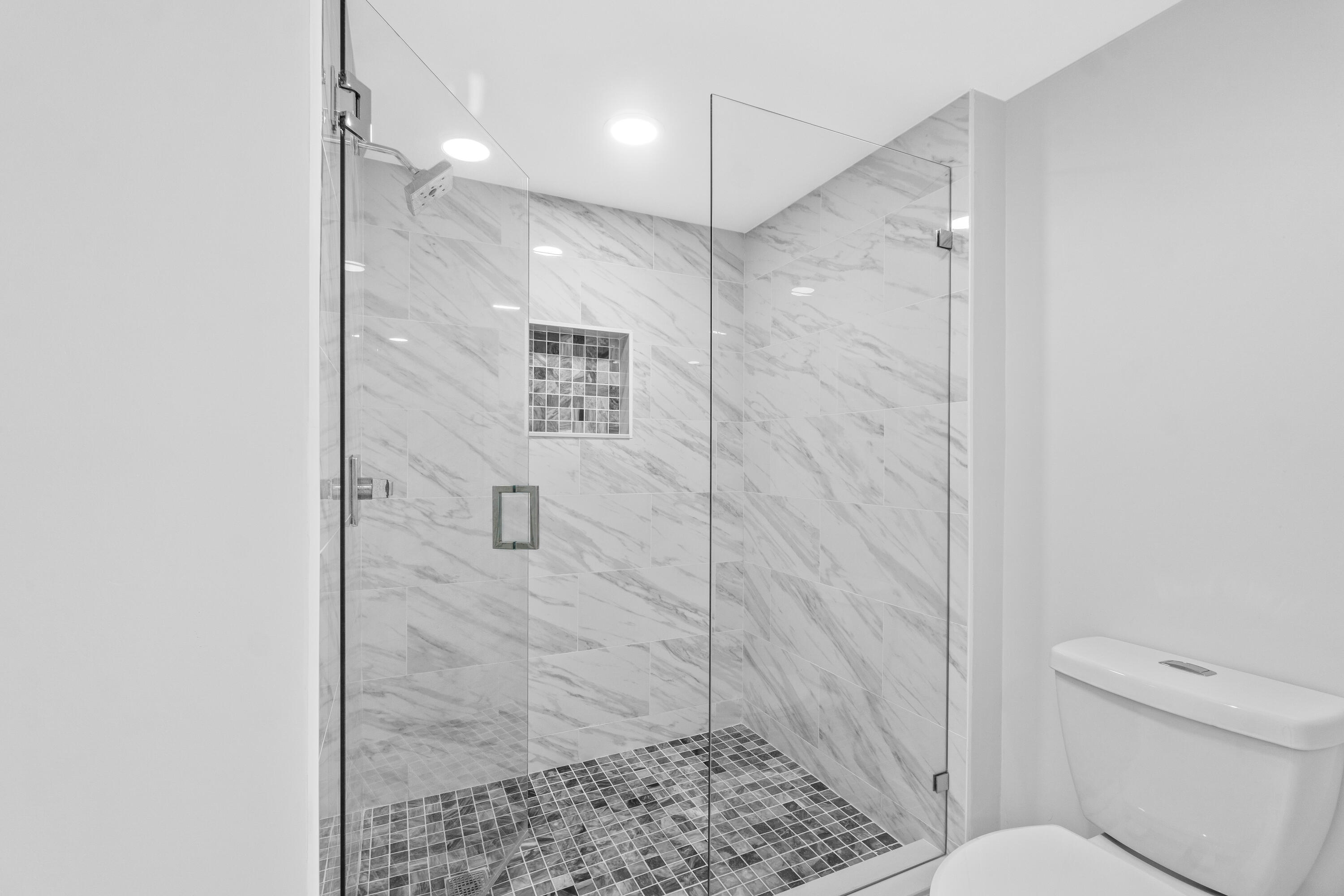 6 Stratford Drive E D