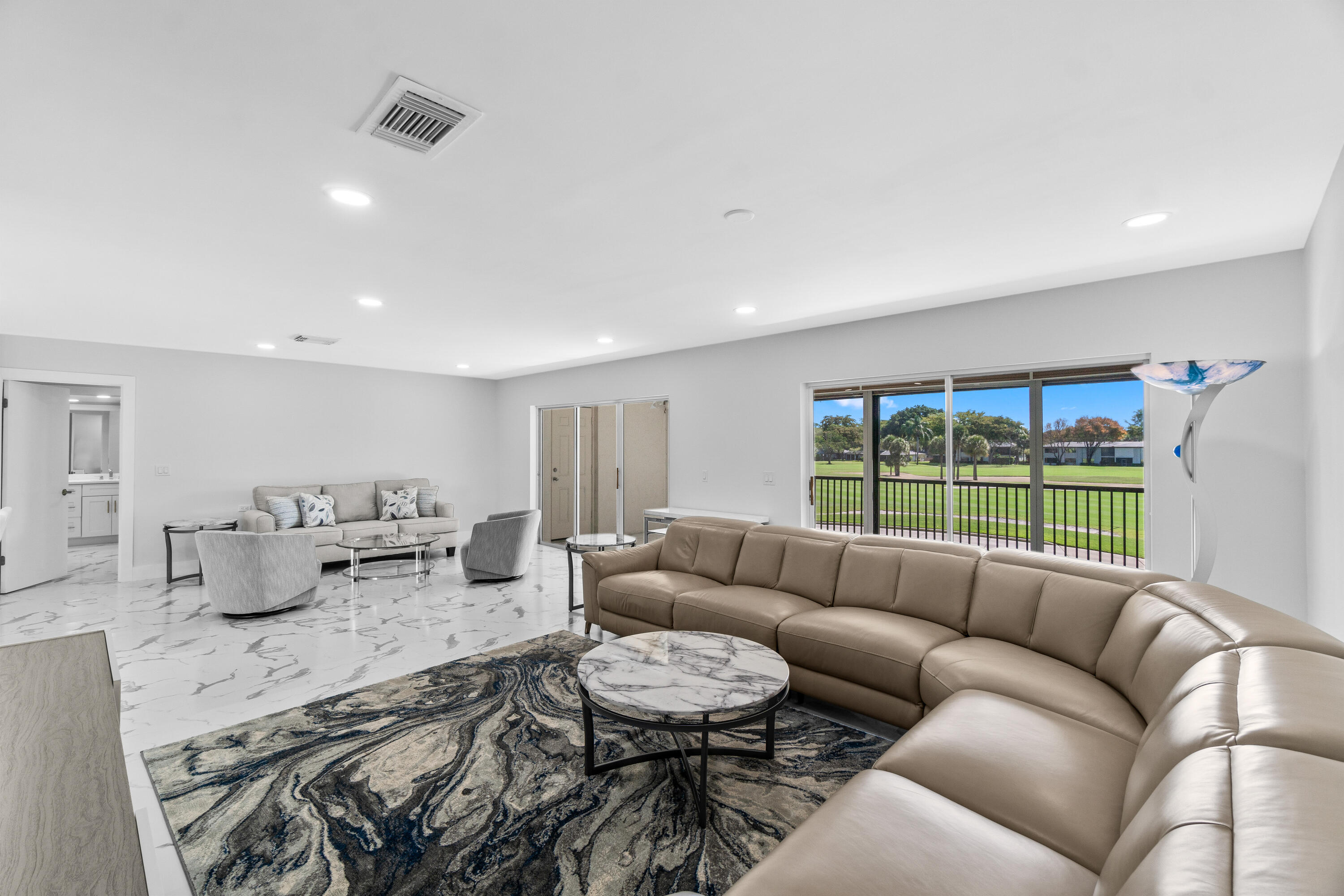 6 Stratford Drive E D