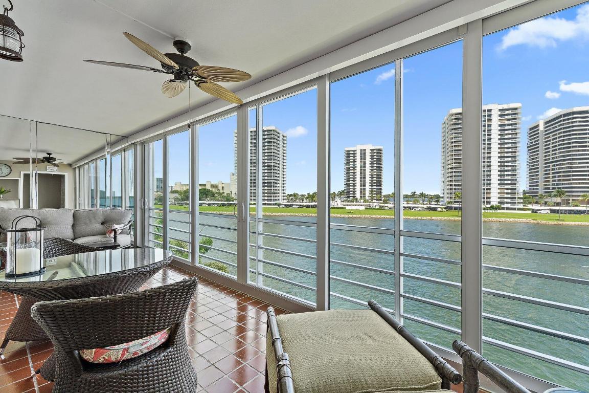 36 Yacht Club Drive 402