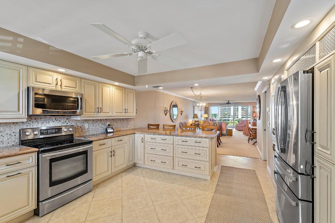 36 Yacht Club Drive 402