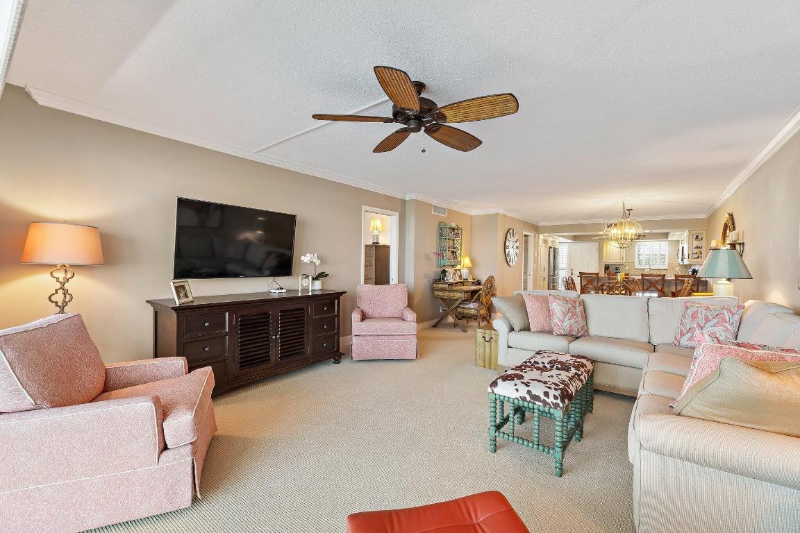 36 Yacht Club Drive 402