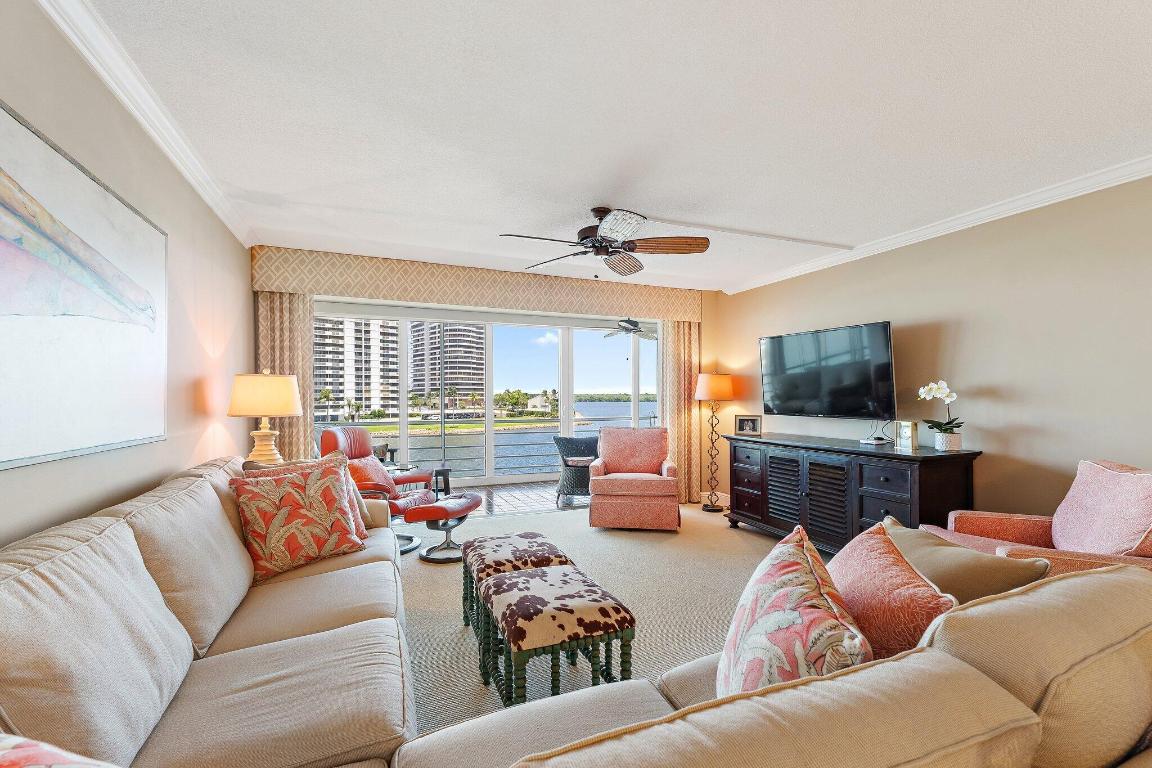 36 Yacht Club Drive 402