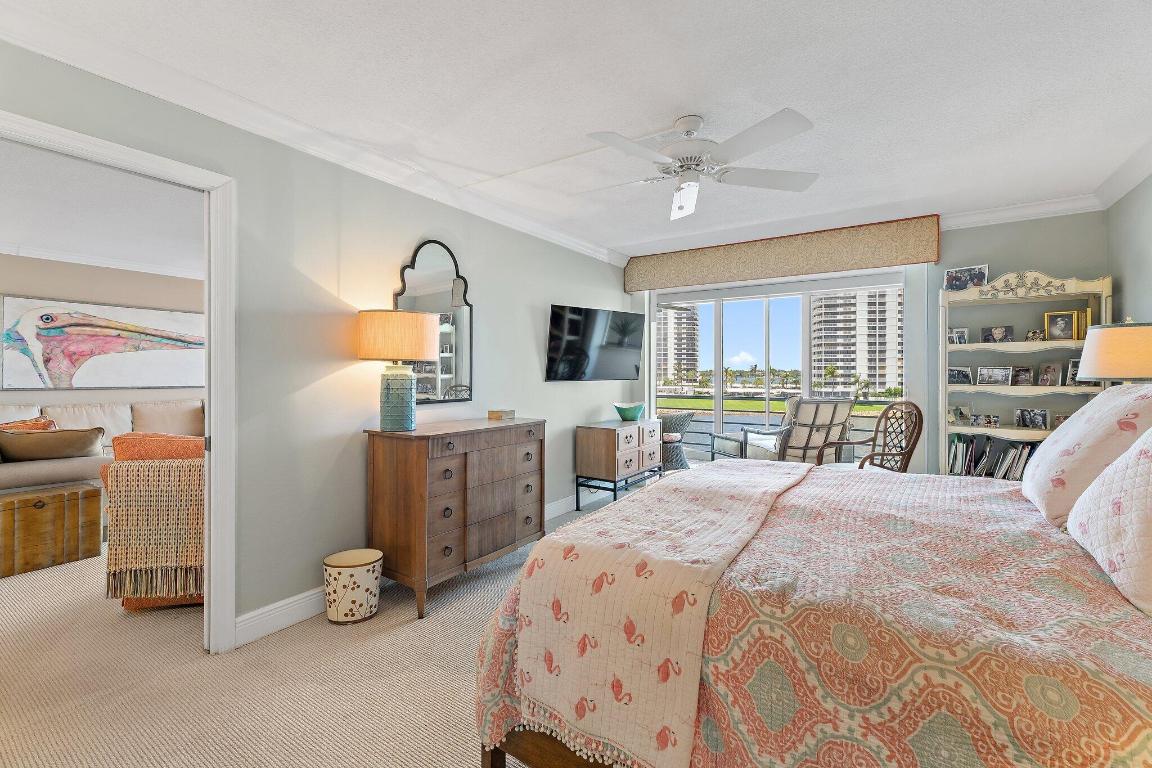 36 Yacht Club Drive 402