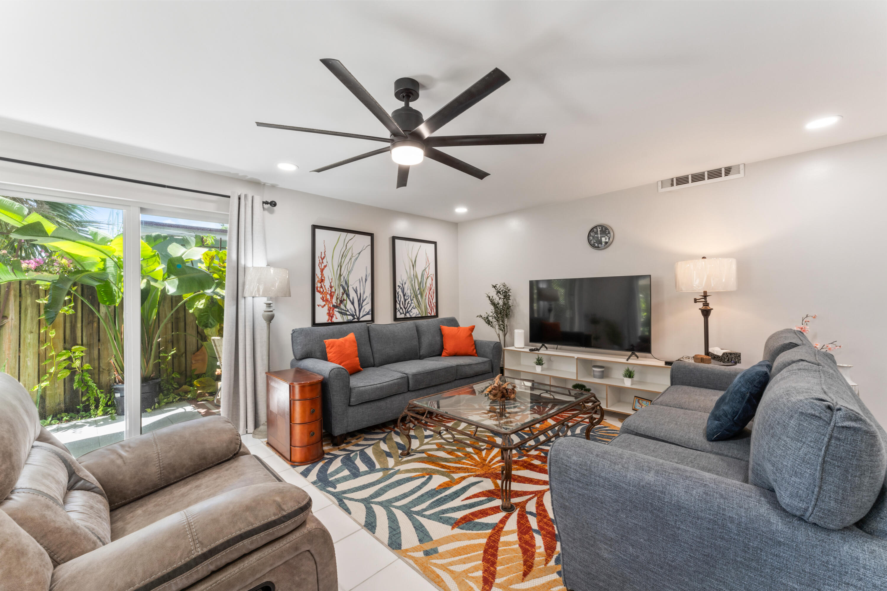 720 N Dixie Highway 303