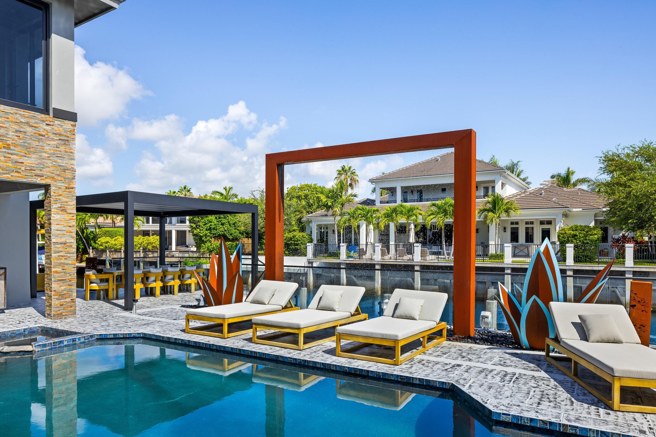 839 NE Bay Isle Drive