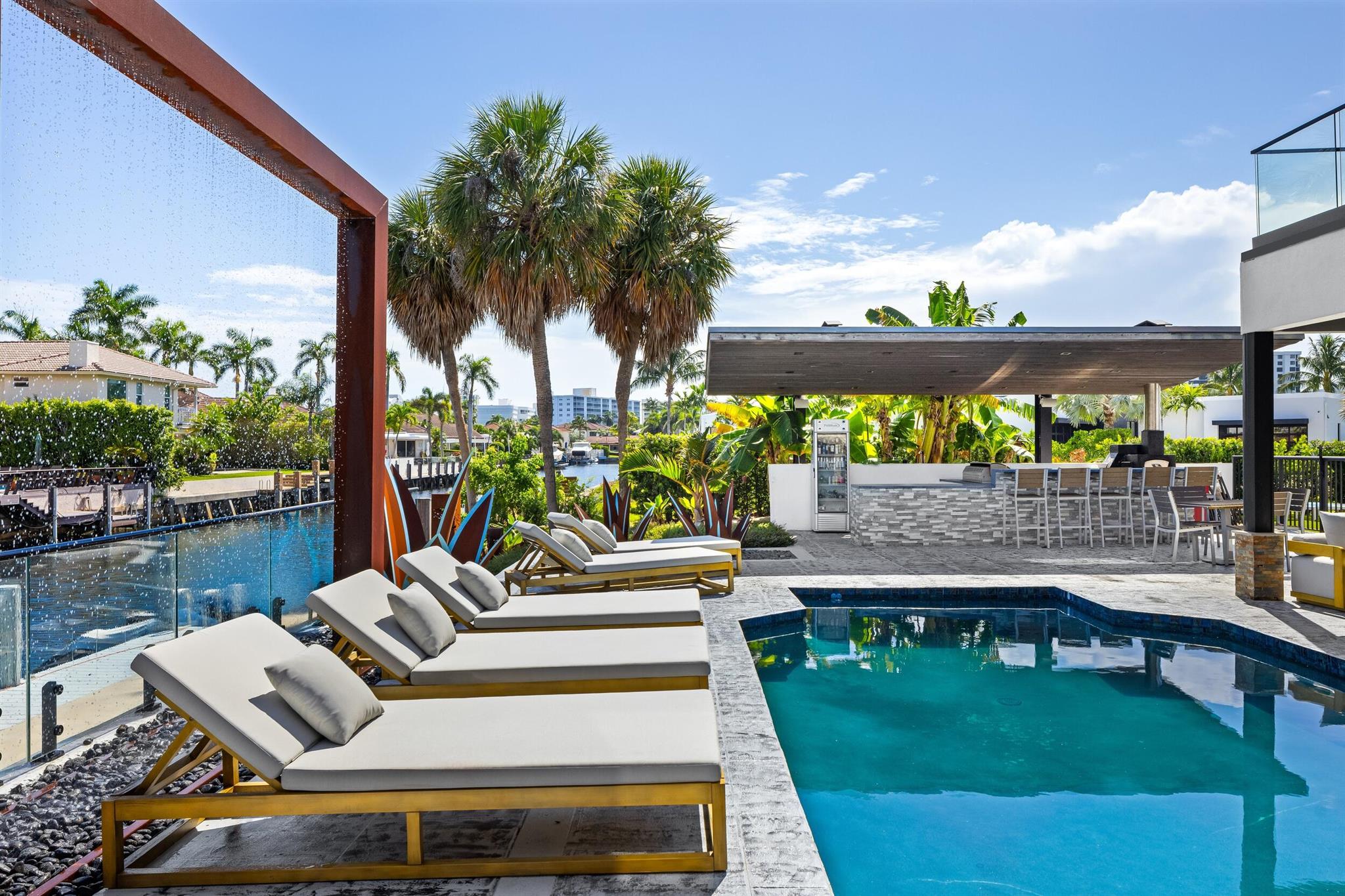 839 NE Bay Isle Drive