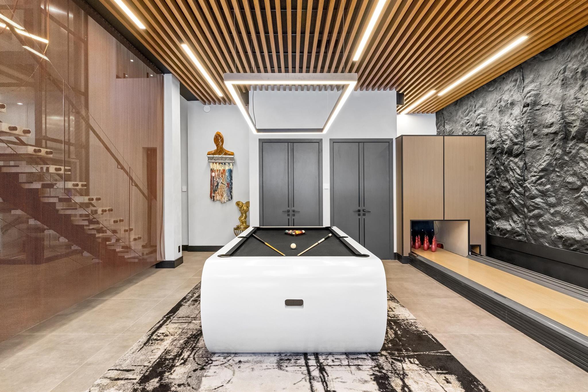 839 NE Bay Isle Drive