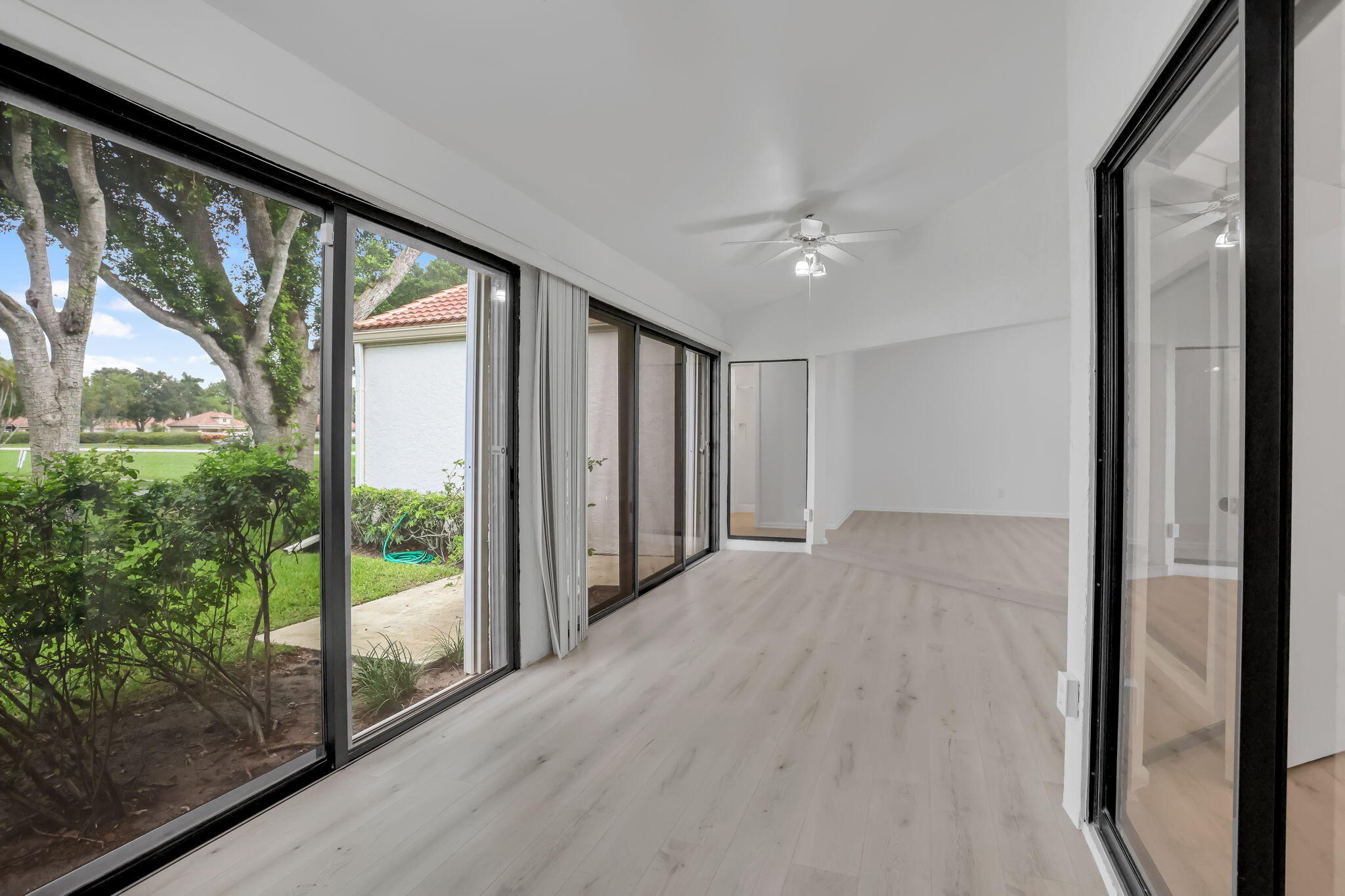 5958 Parkwalk Circle W