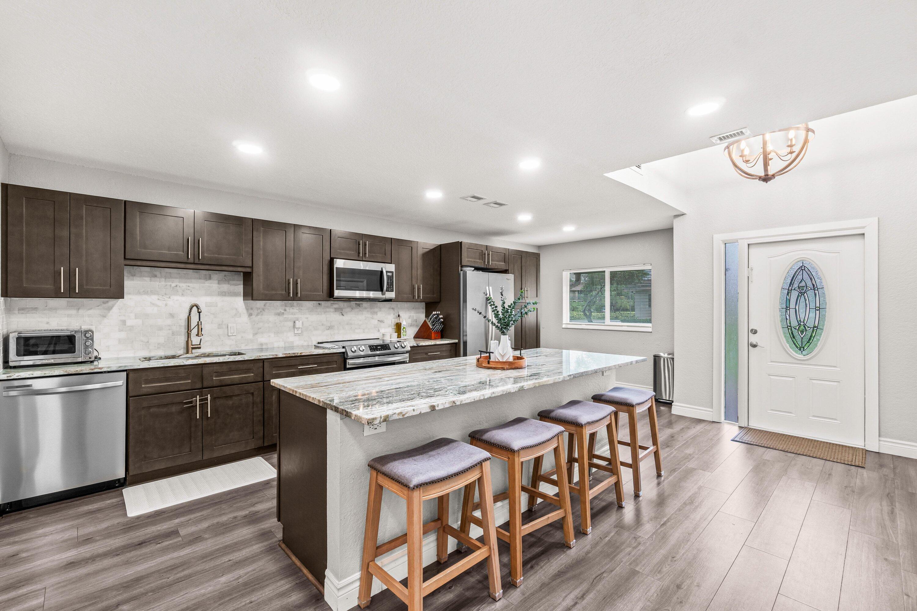 4674 Fountains Drive S