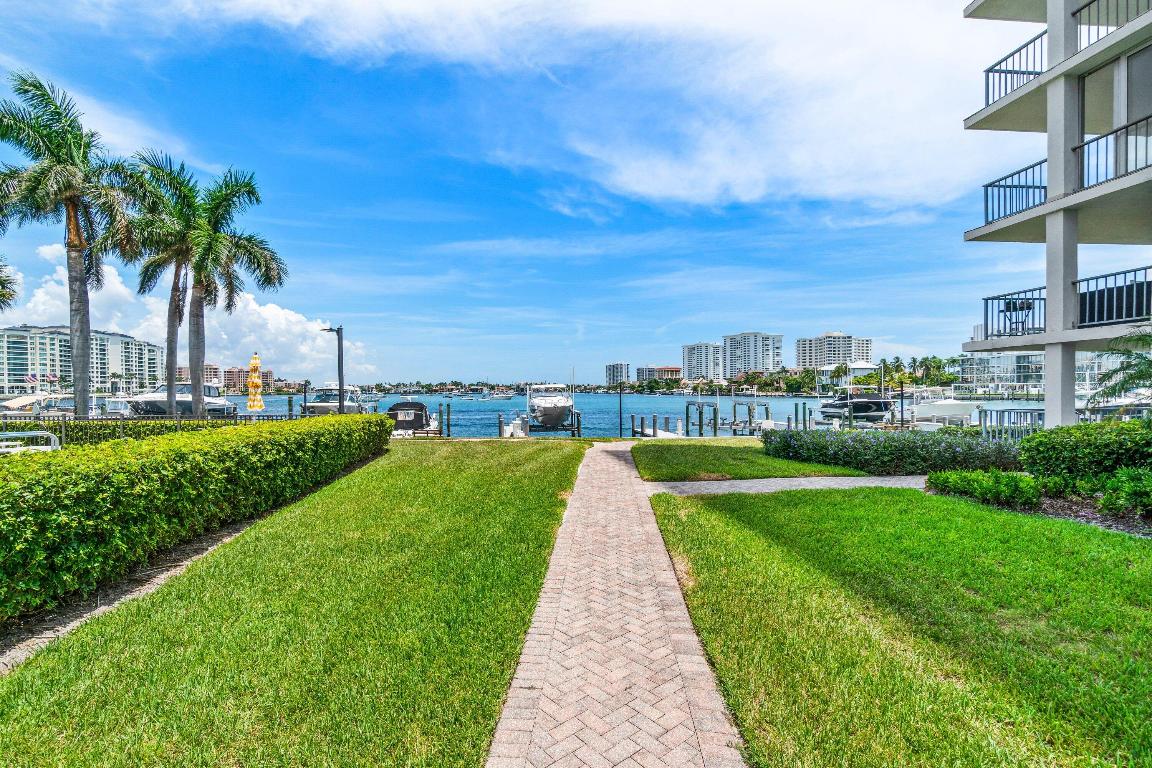 875 E Camino Real 16c