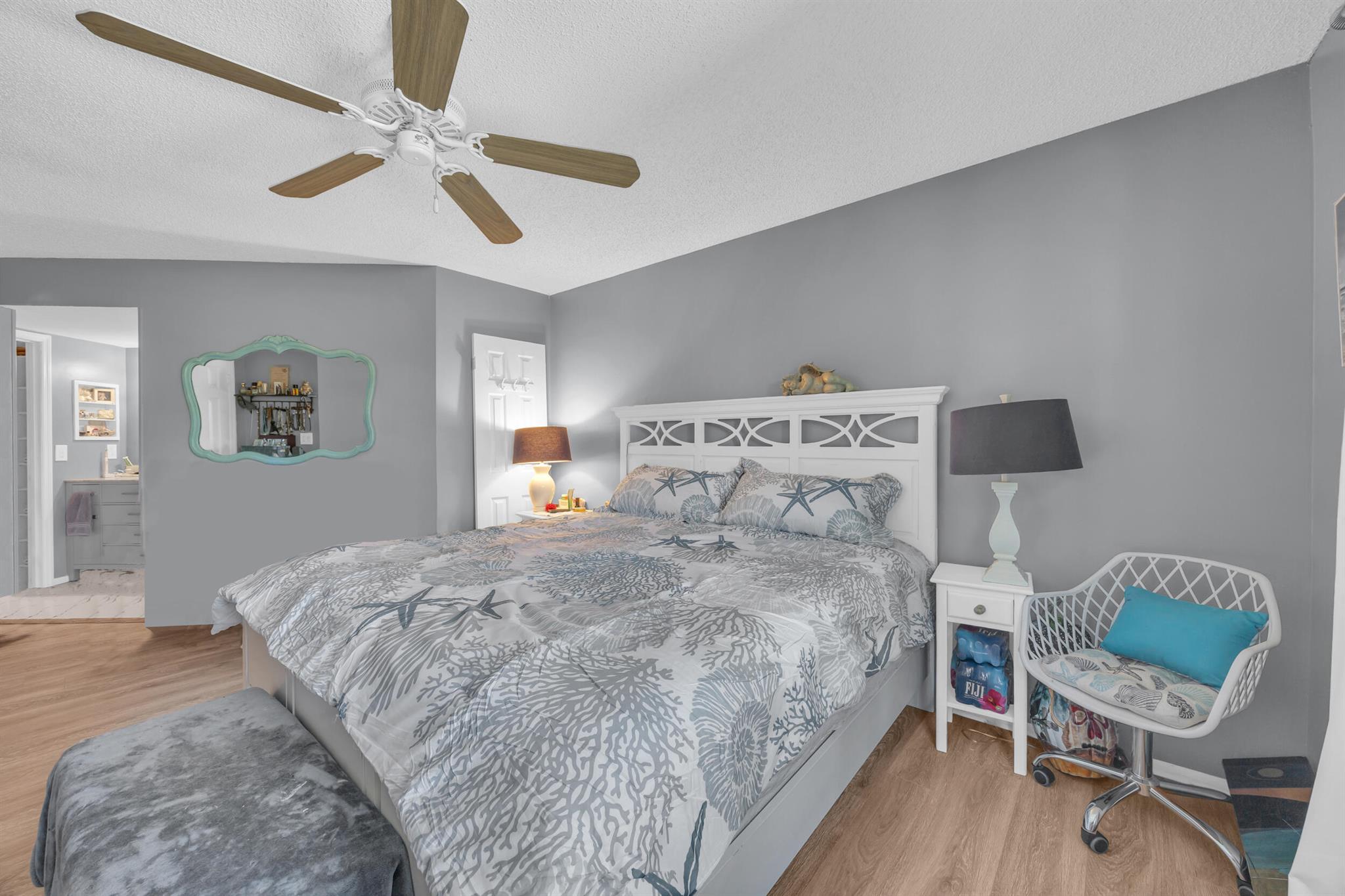 170 Seabreeze Circle