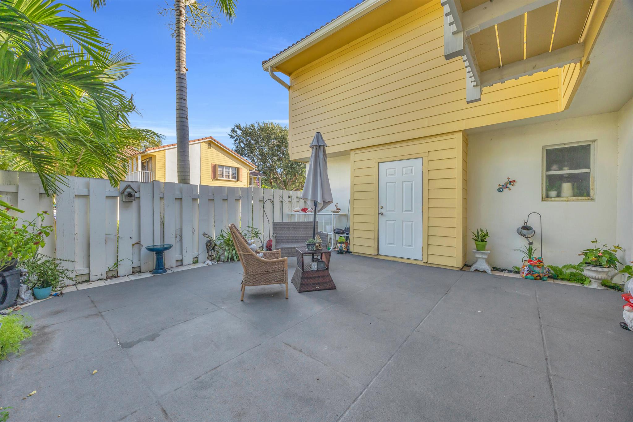 170 Seabreeze Circle