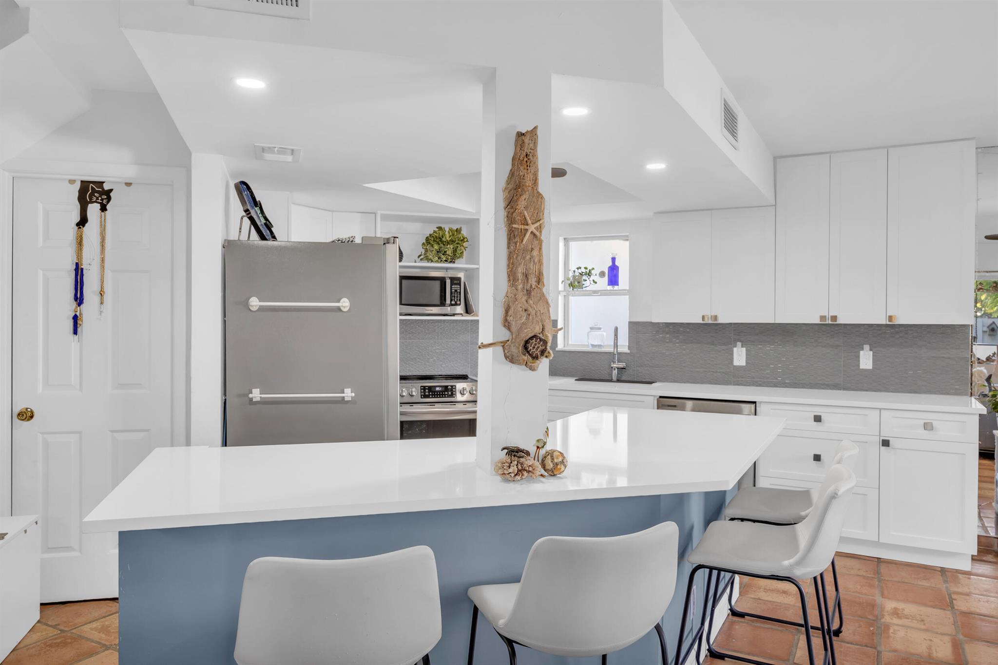 170 Seabreeze Circle