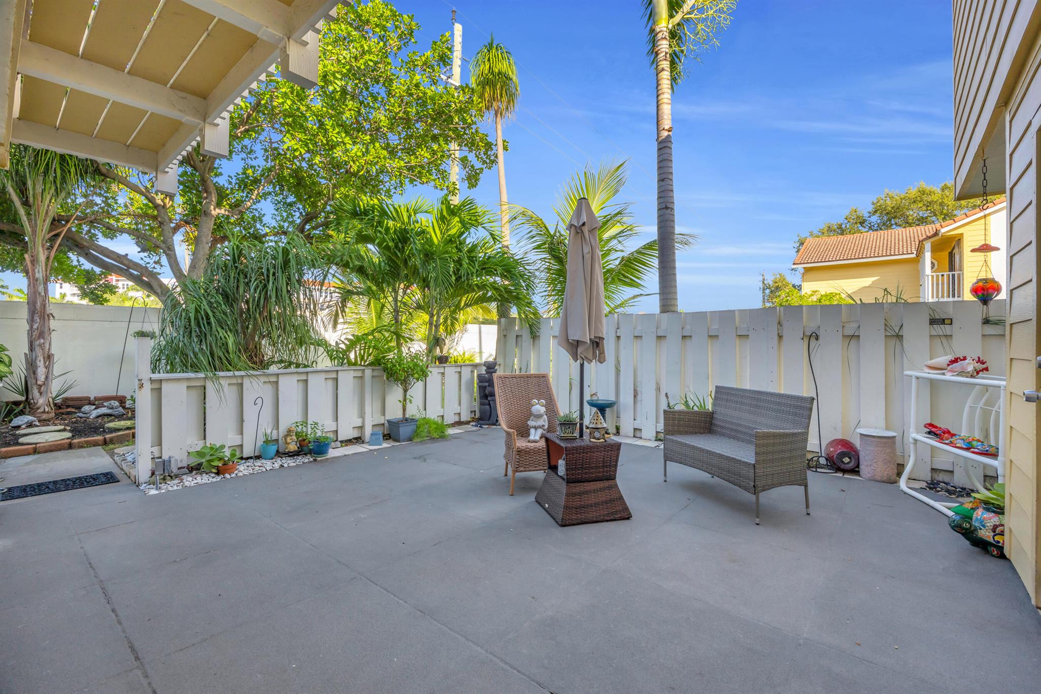 170 Seabreeze Circle