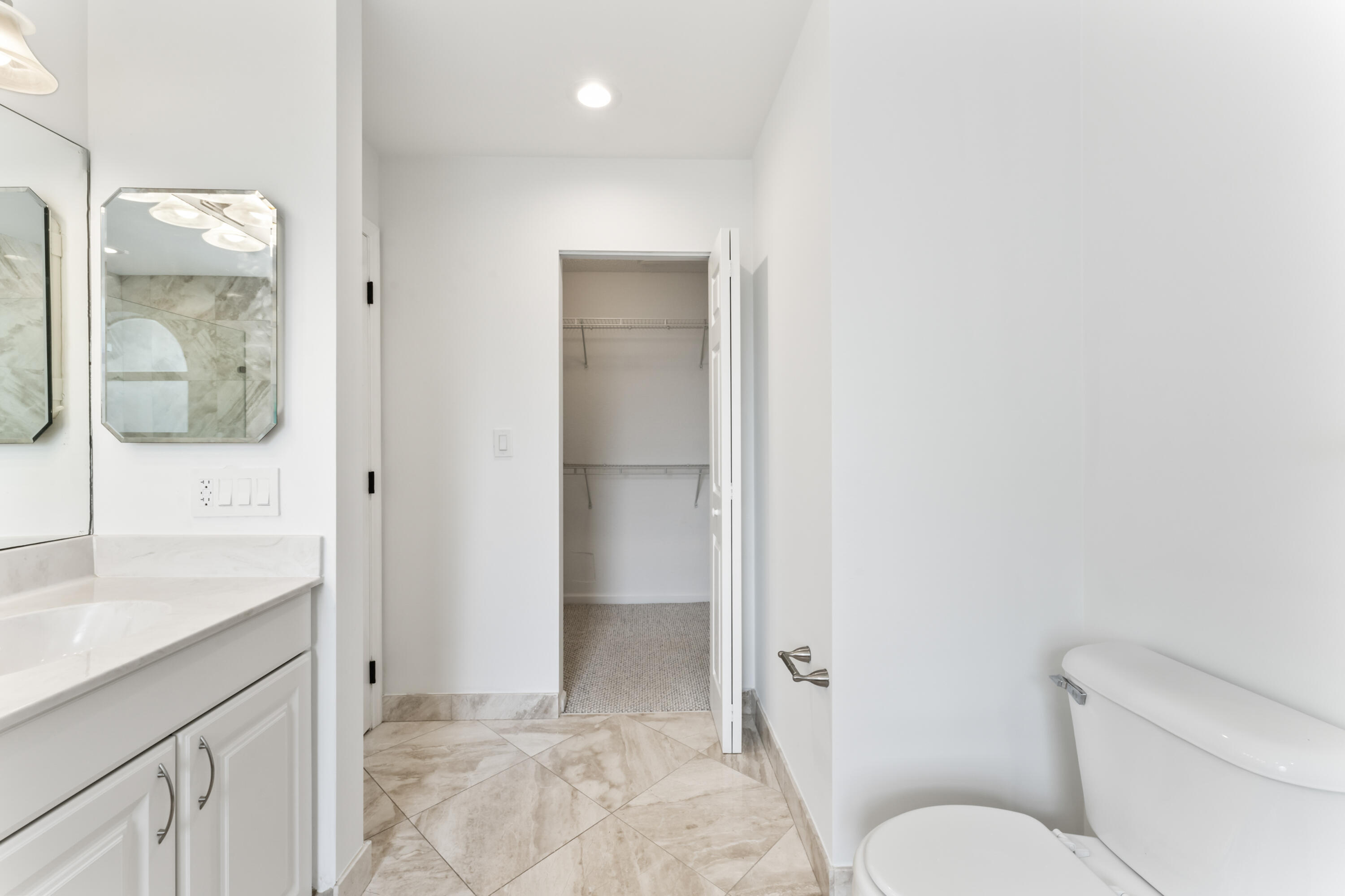 11447 NW 48th Court