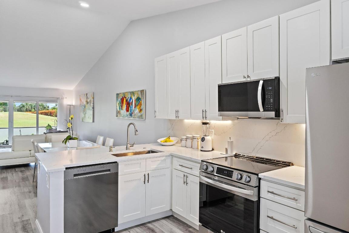 128 Moccasin Trail S