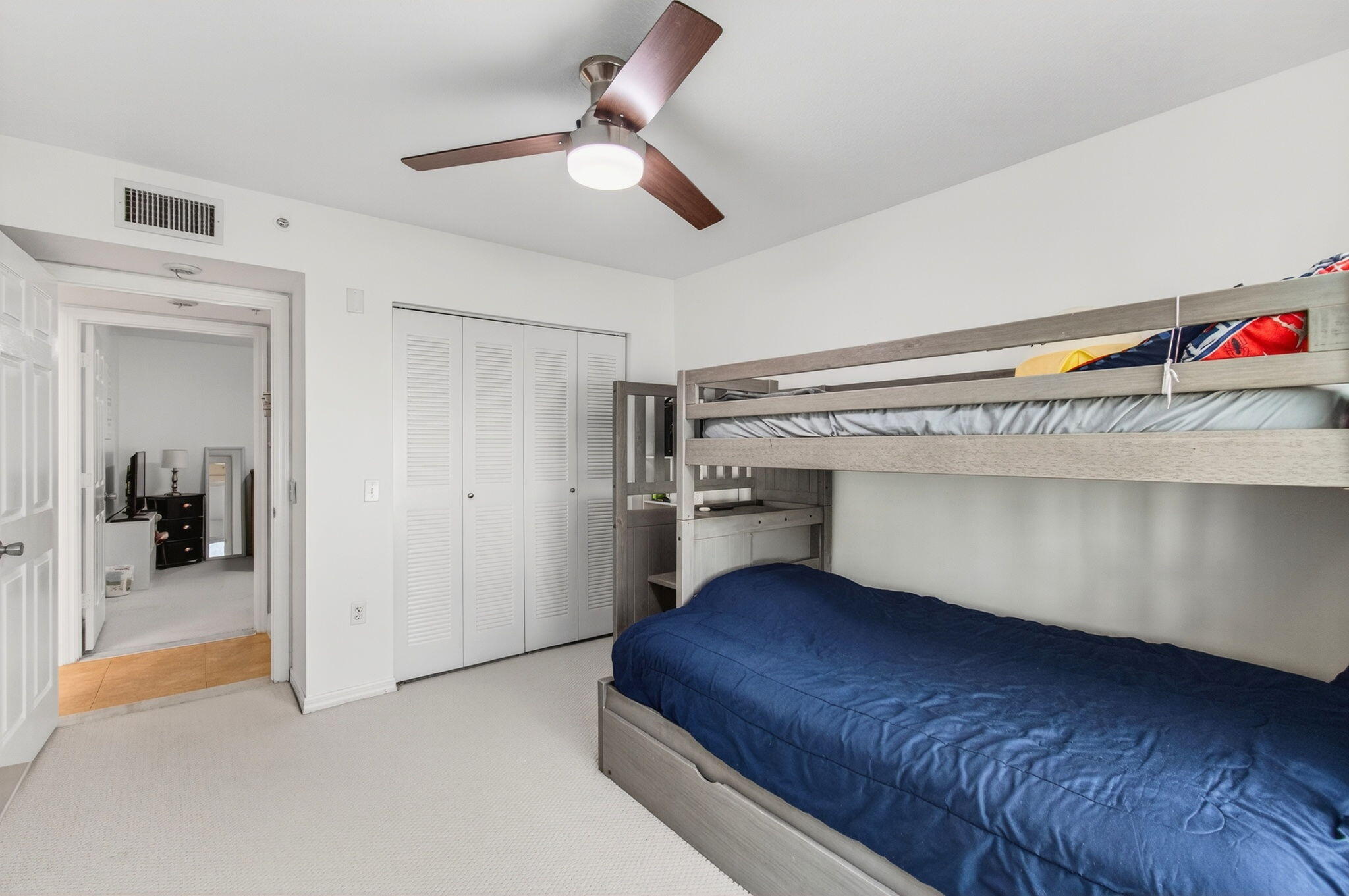 1202 Villa Circle