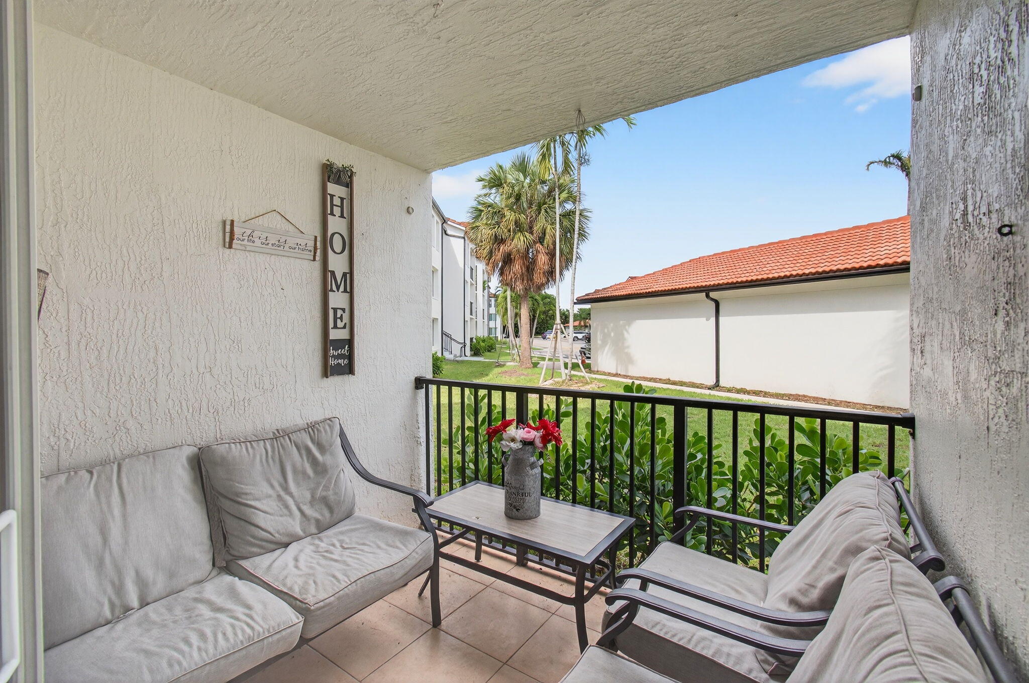 1202 Villa Circle