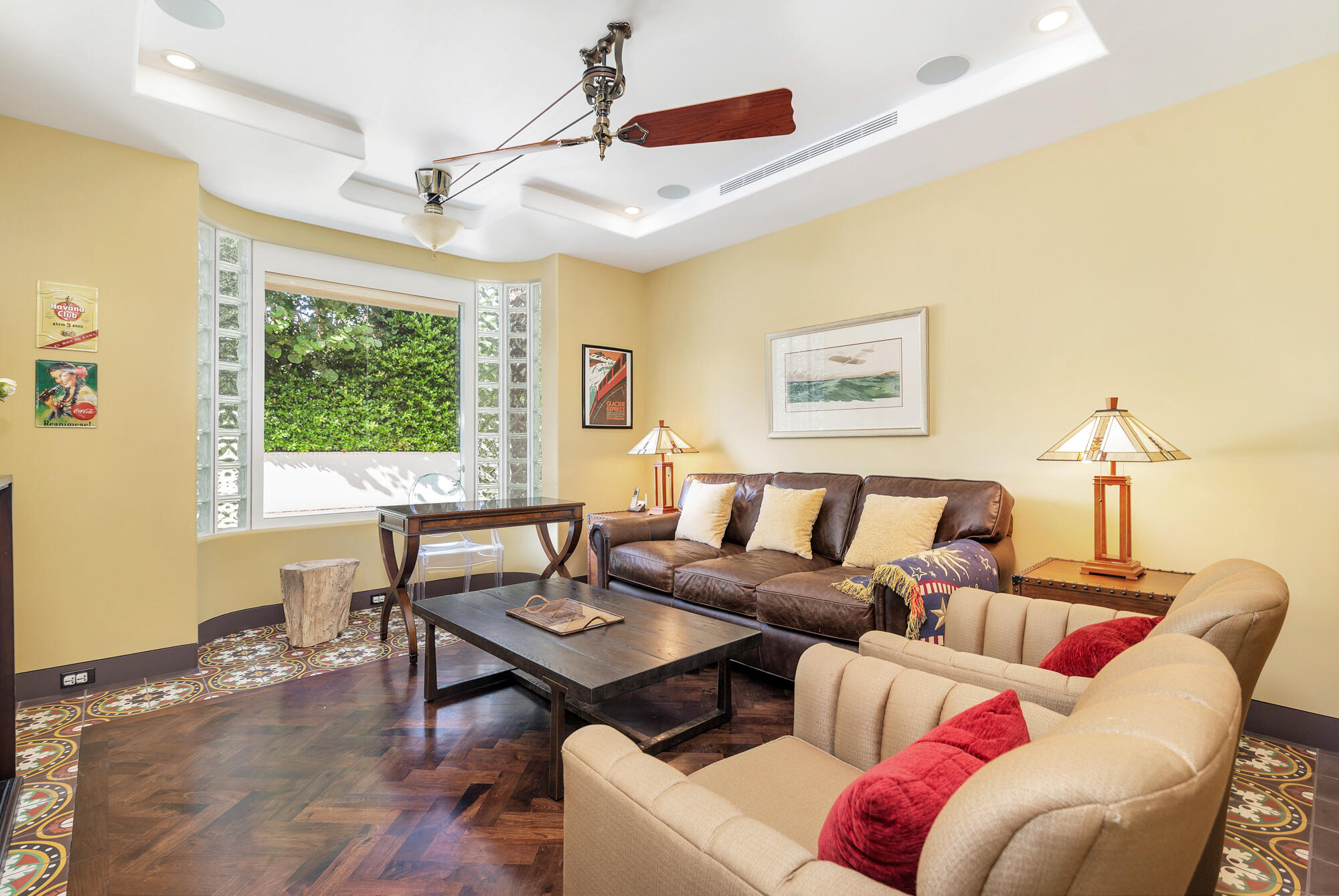 216 Colonial Lane