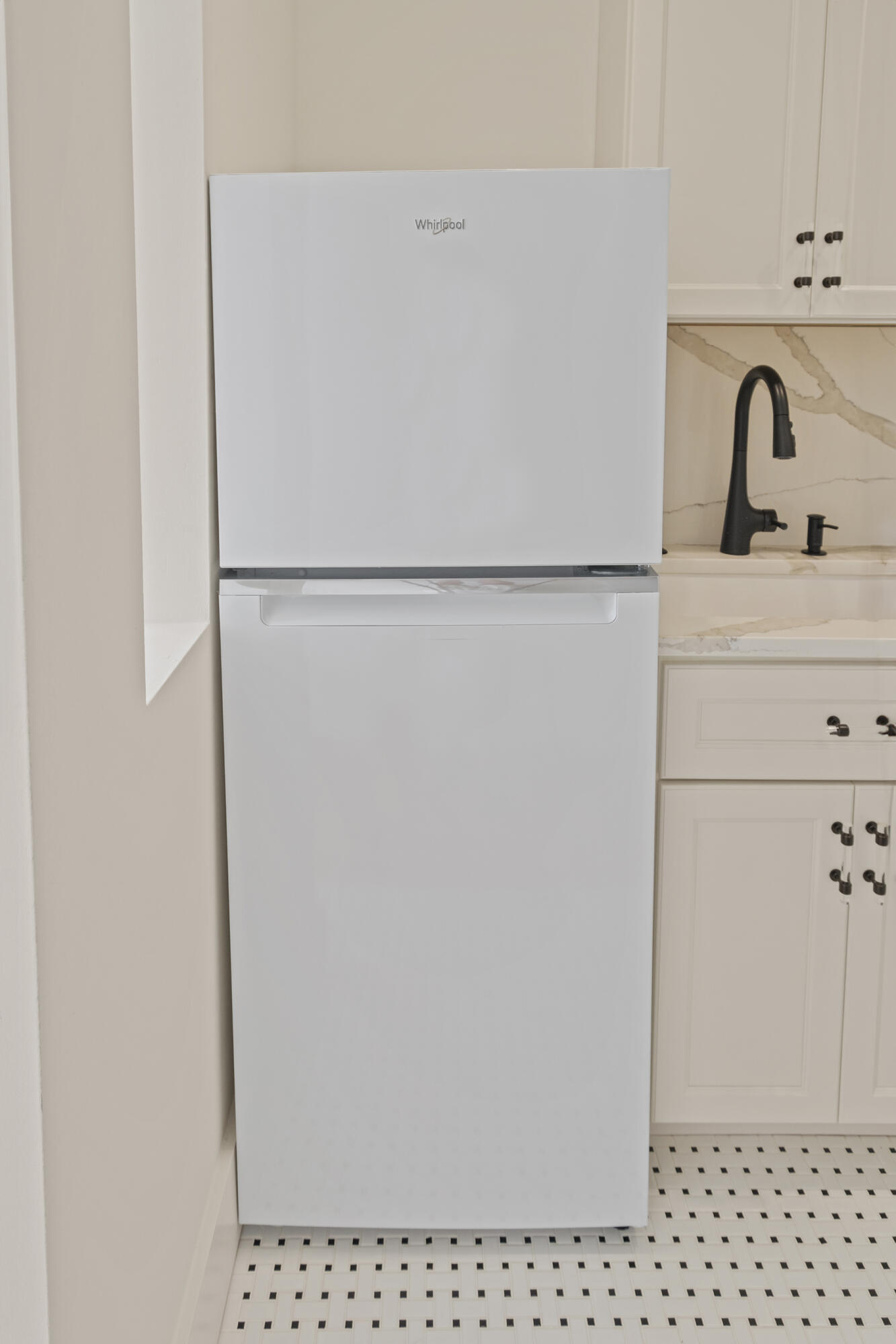 235 Sunrise Avenue 3103