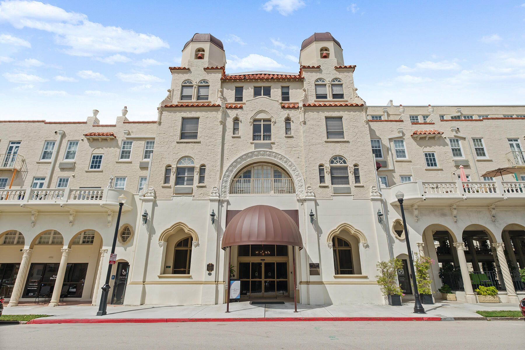 235 Sunrise Avenue 3103