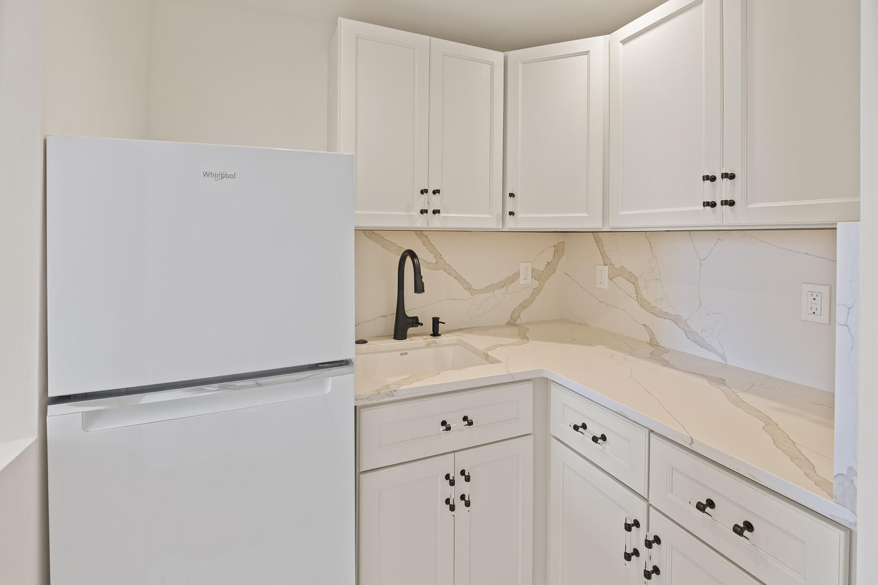 235 Sunrise Avenue 3103