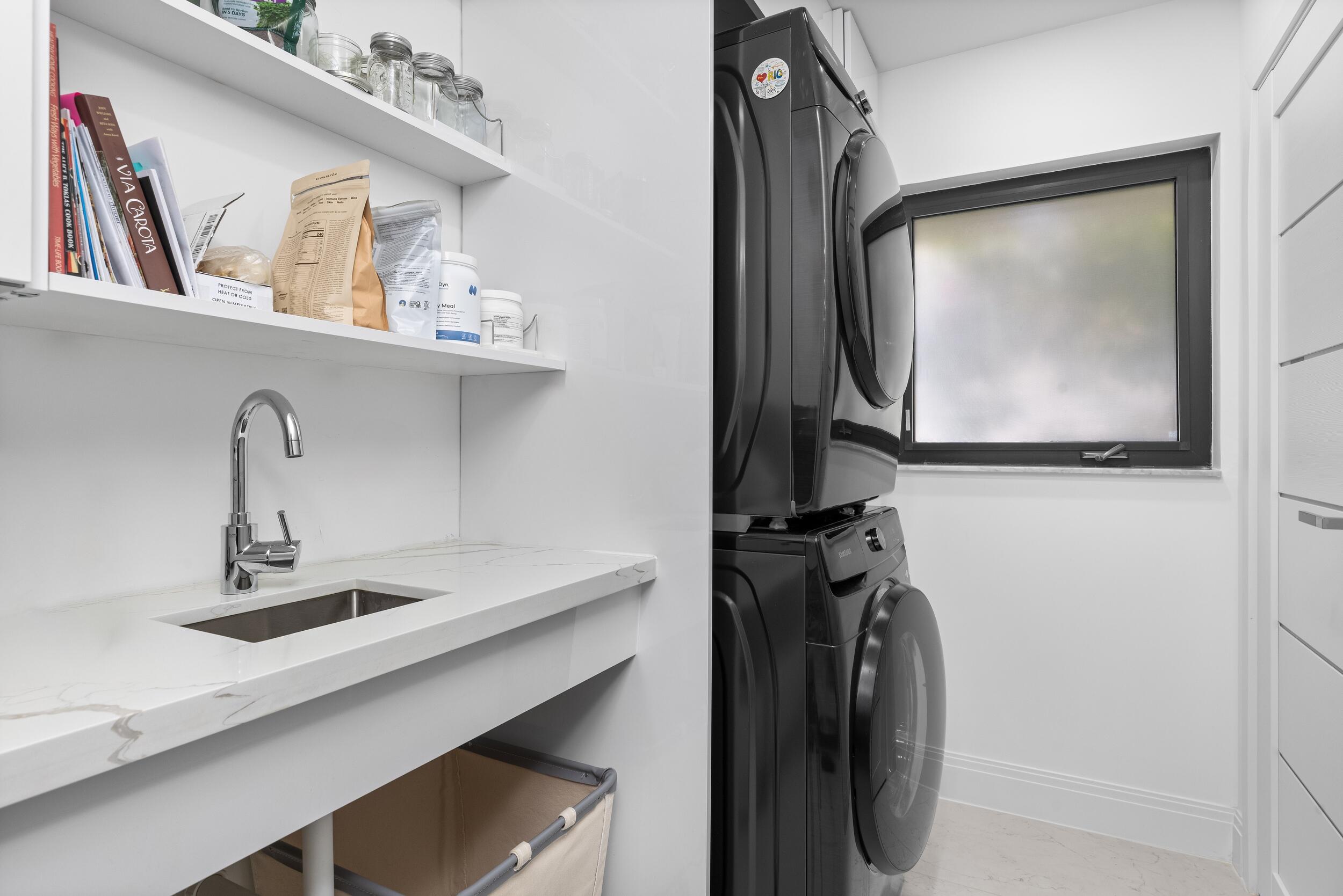 843 NE Mulberry Drive