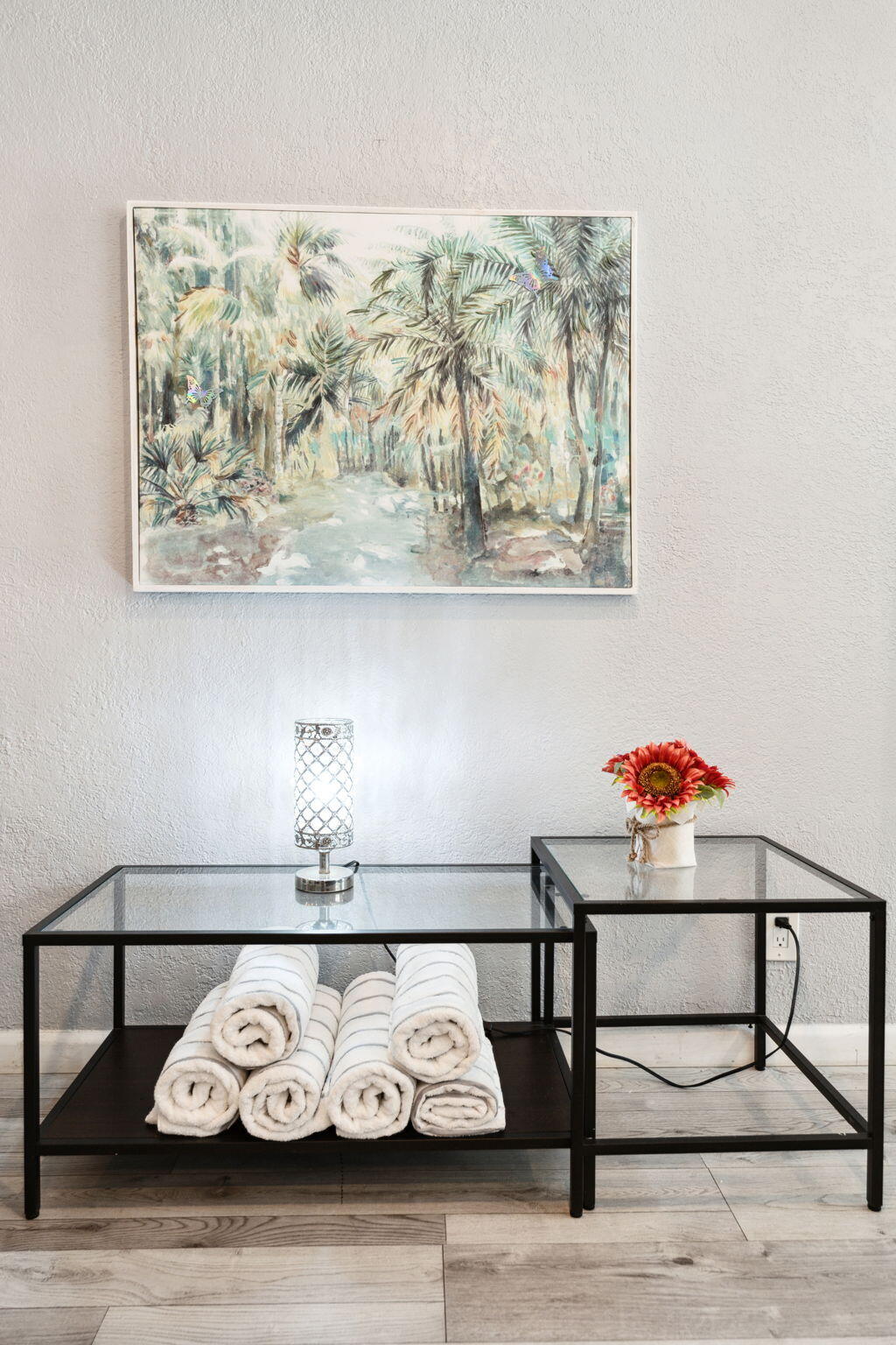 1631 N Andrews Square