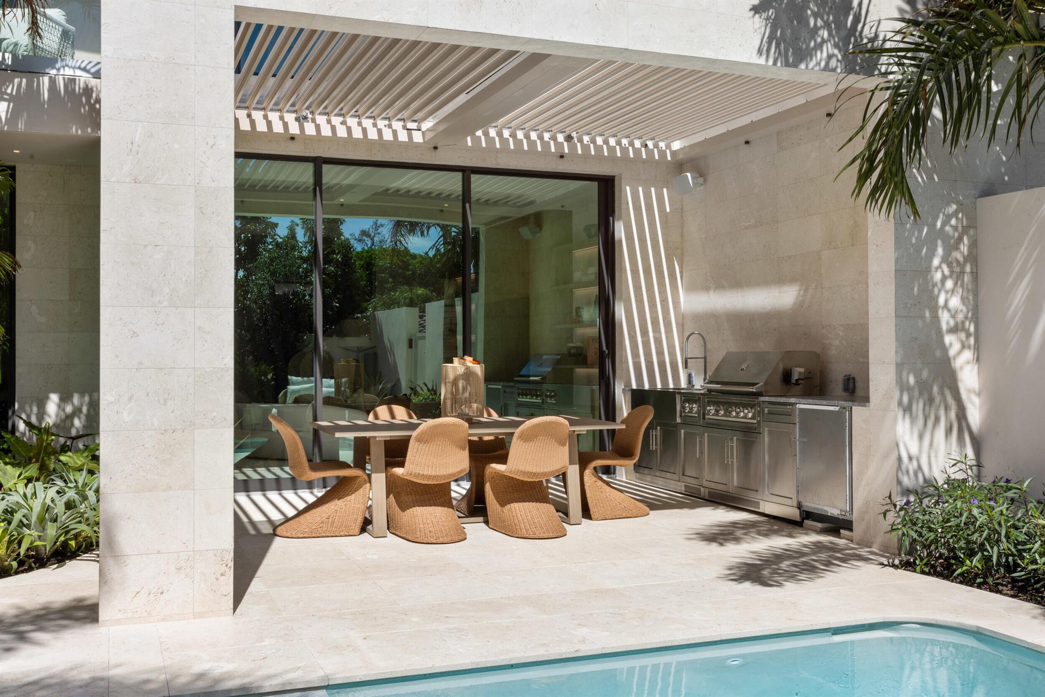 1252 George Bush Boulevard