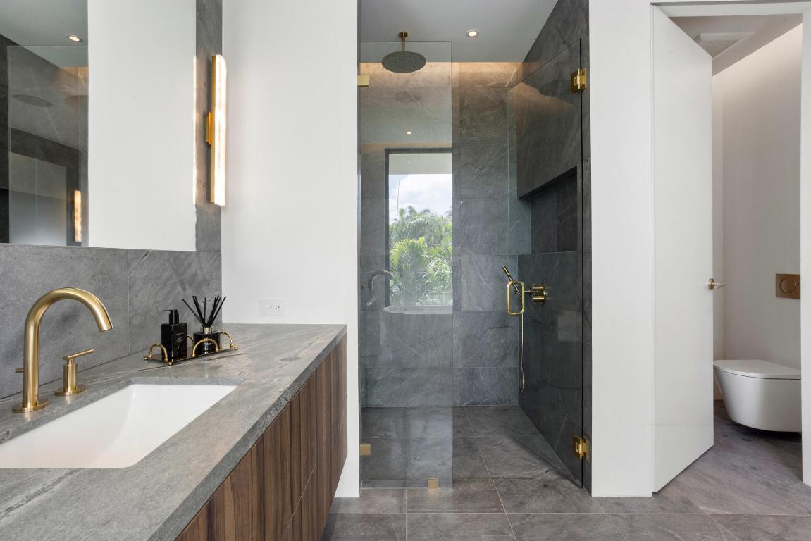 1252 George Bush Boulevard