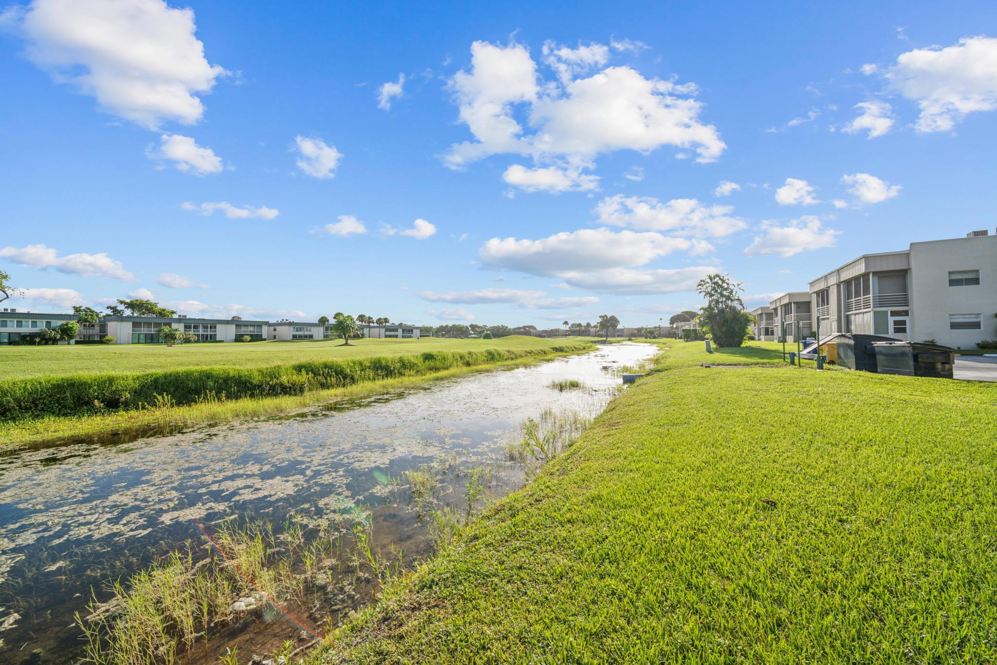 693 E Flanders O 693