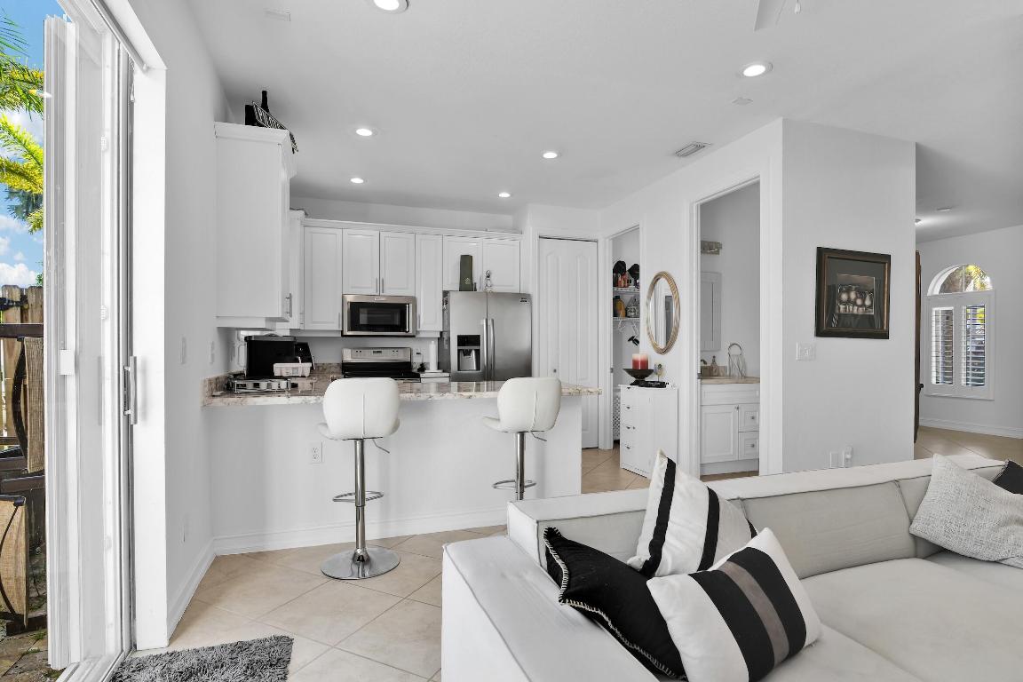 4020 Murano Bay Drive