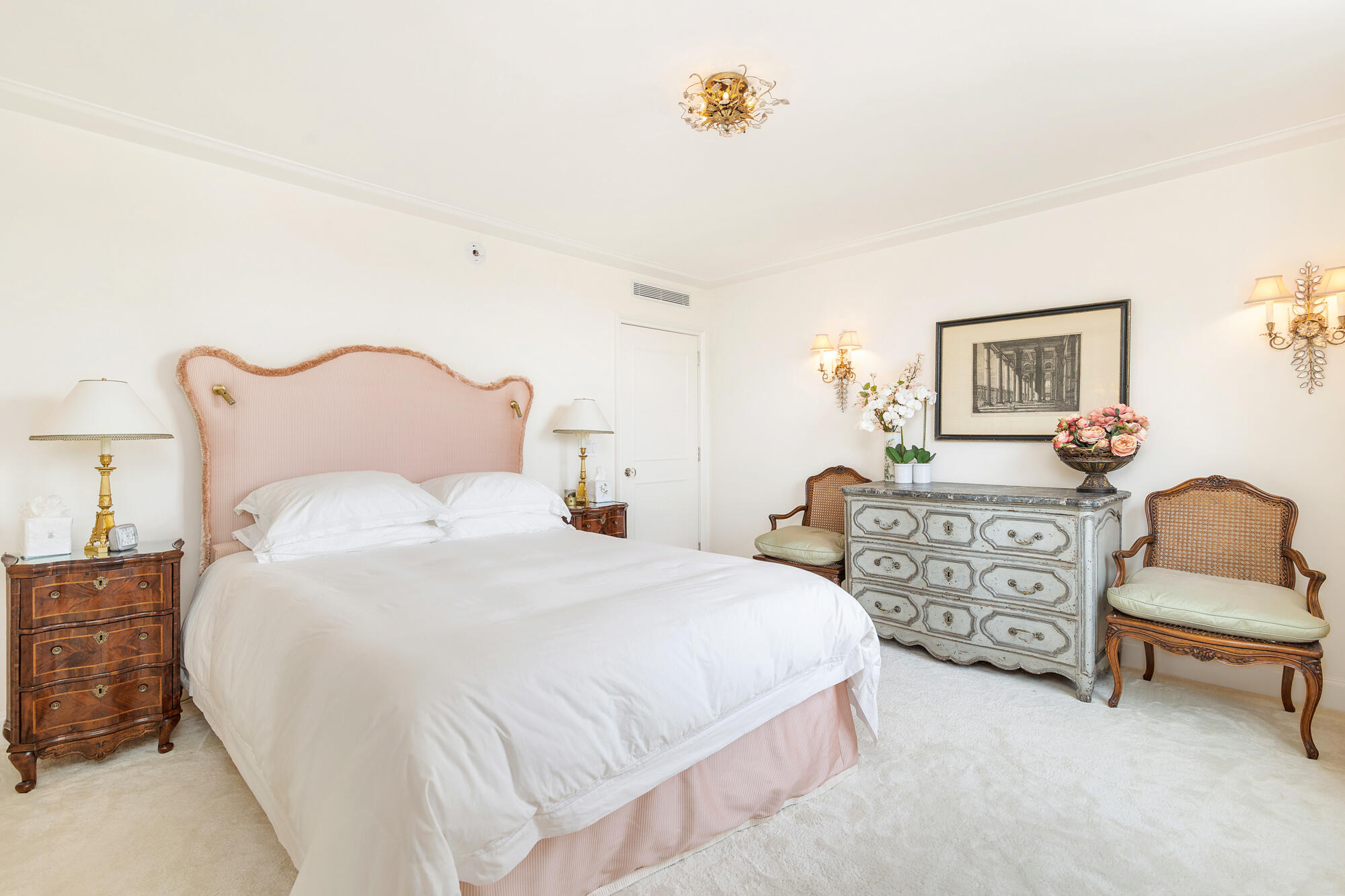 354 Chilean Avenue 4-A