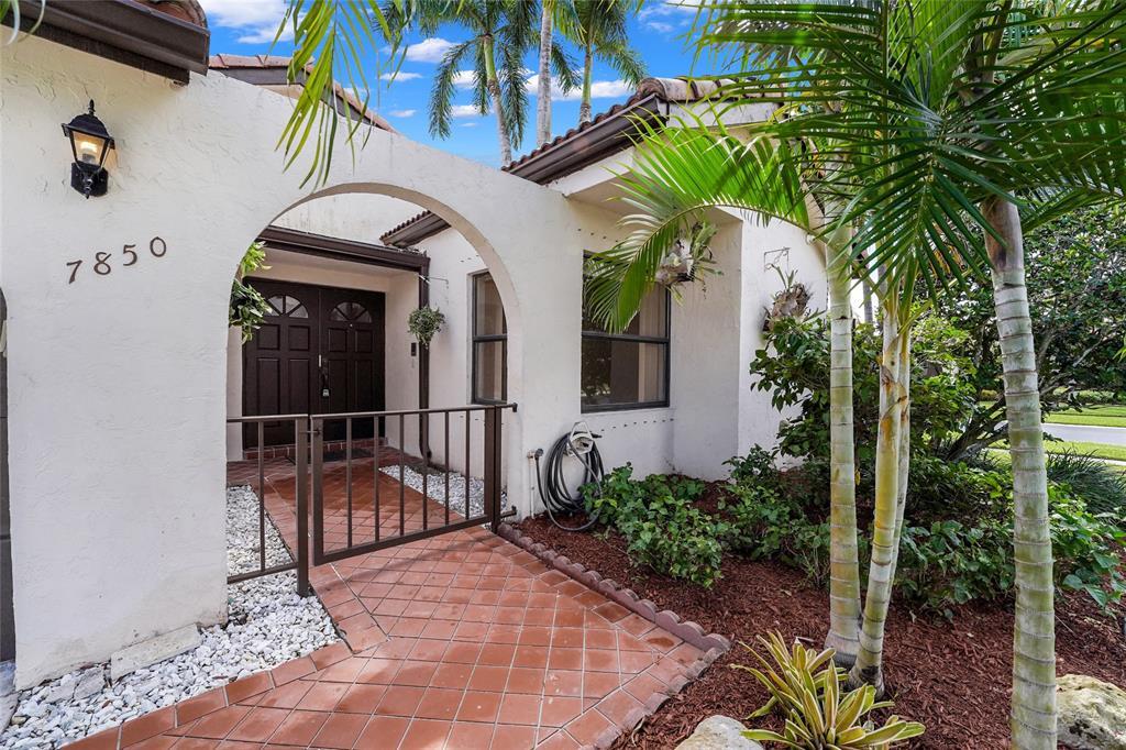 7850 Villa Nova Drive