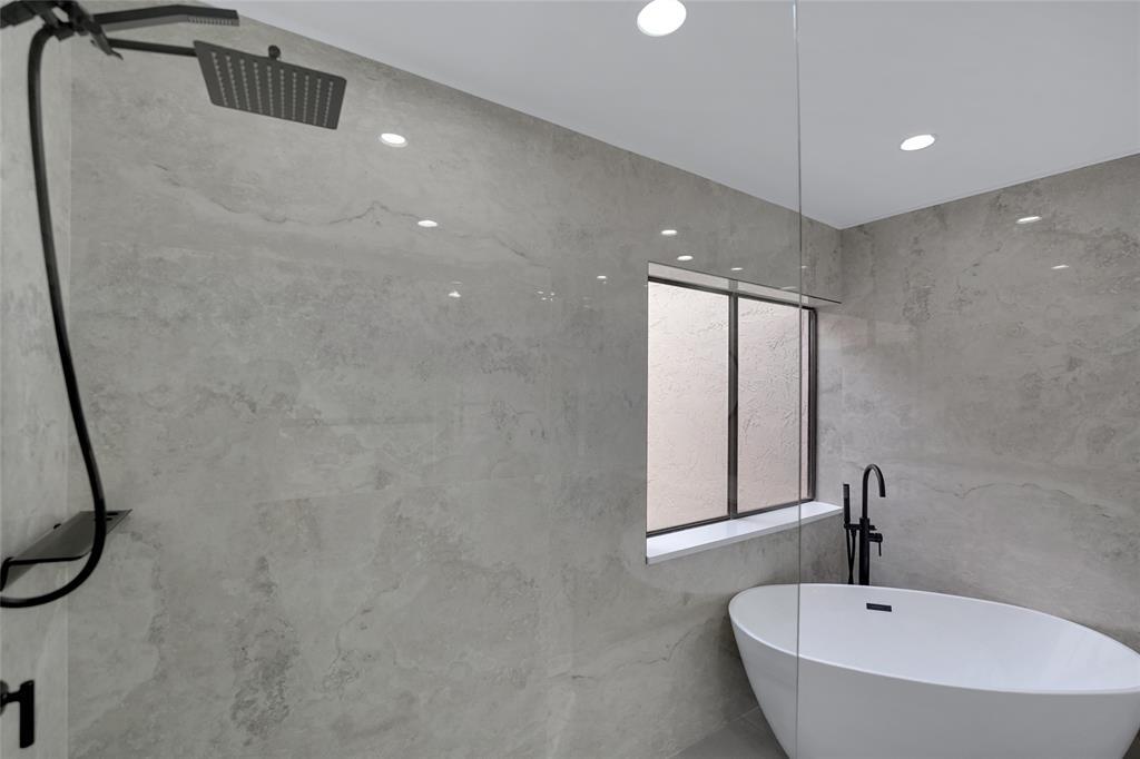 7850 Villa Nova Drive