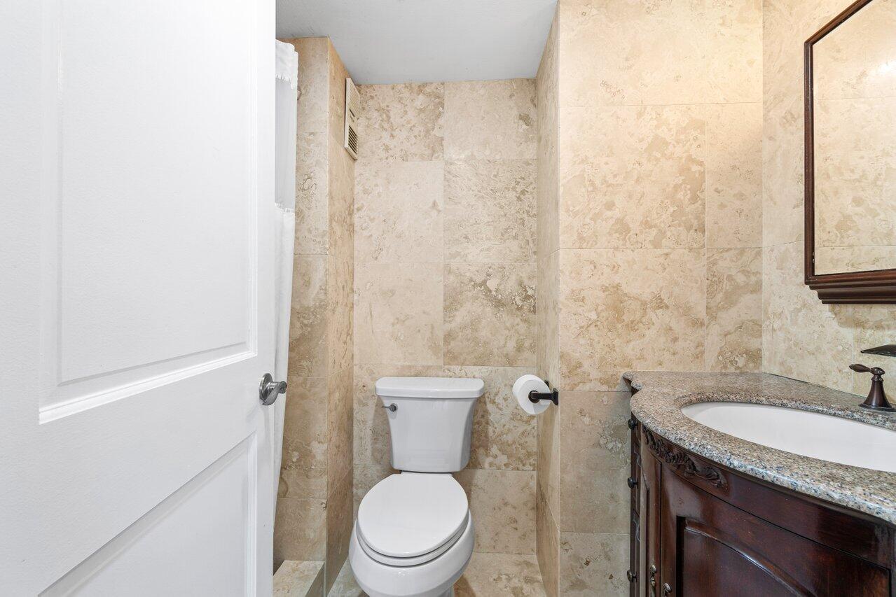 4511 S Ocean Boulevard 106