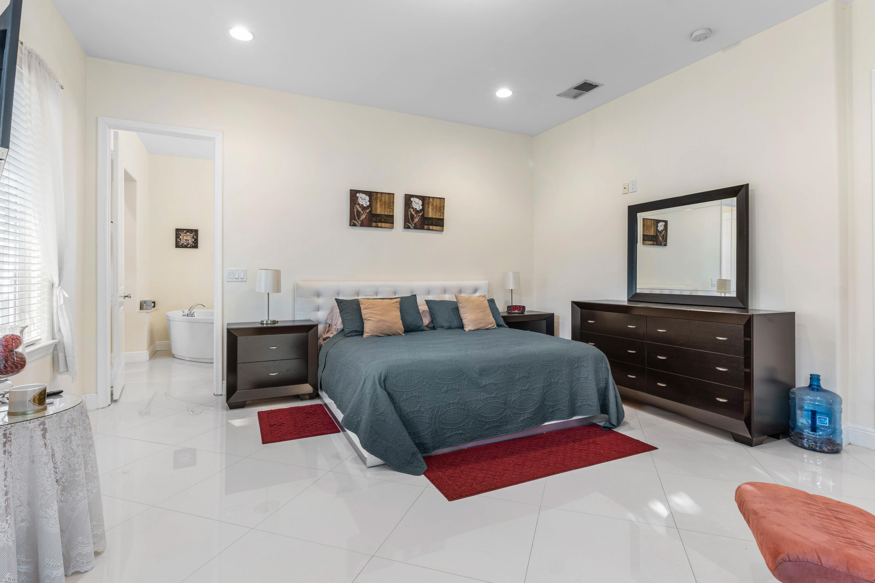 1500 NE 4th Court