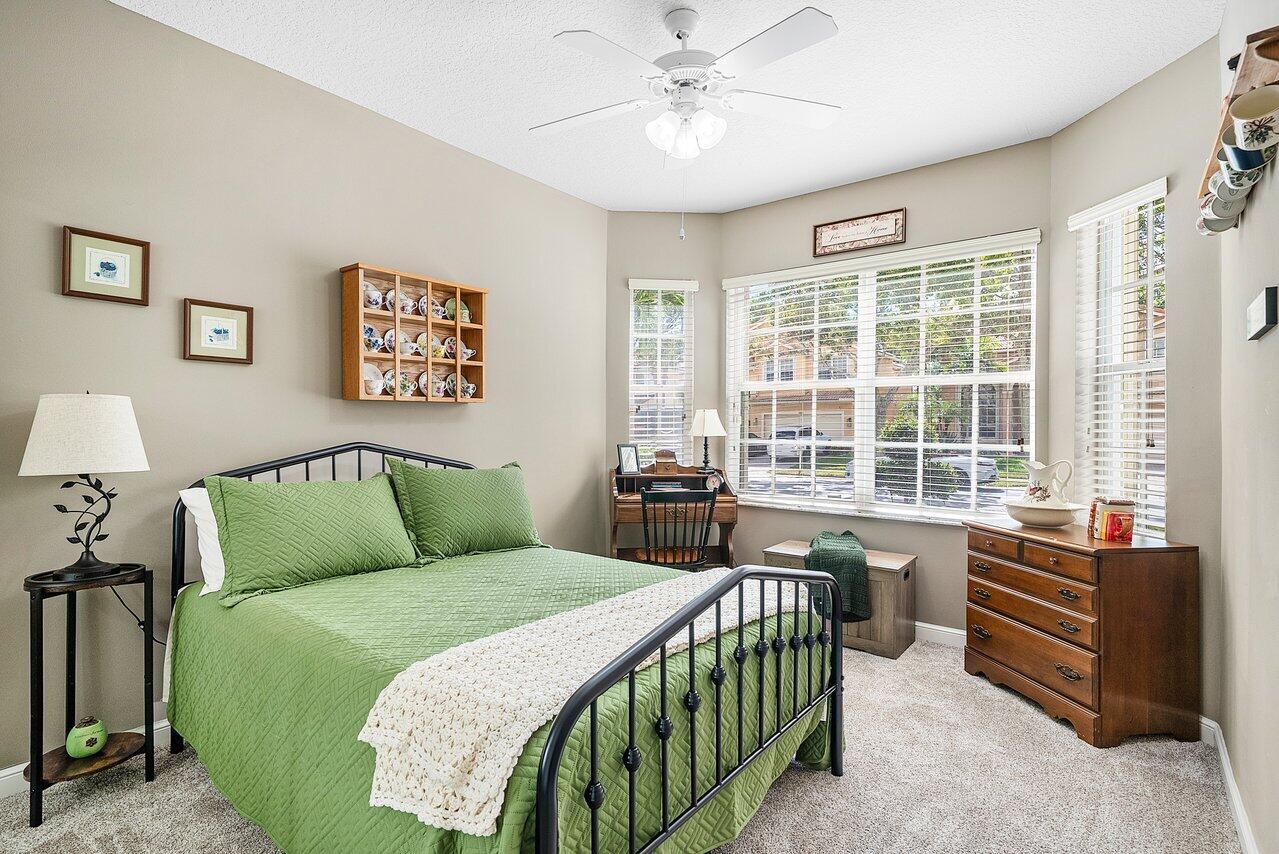 4835 N Classical Boulevard