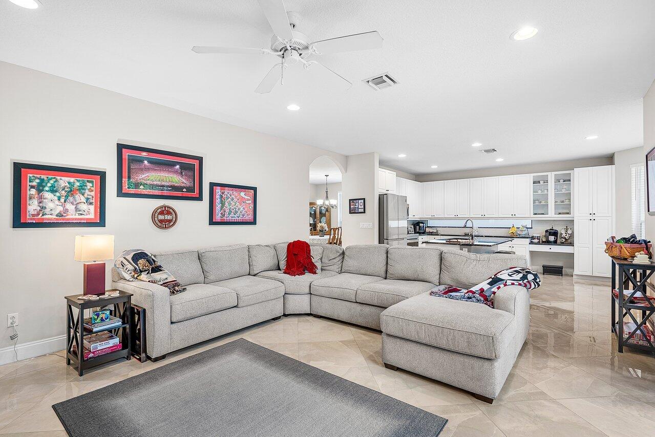 4835 N Classical Boulevard