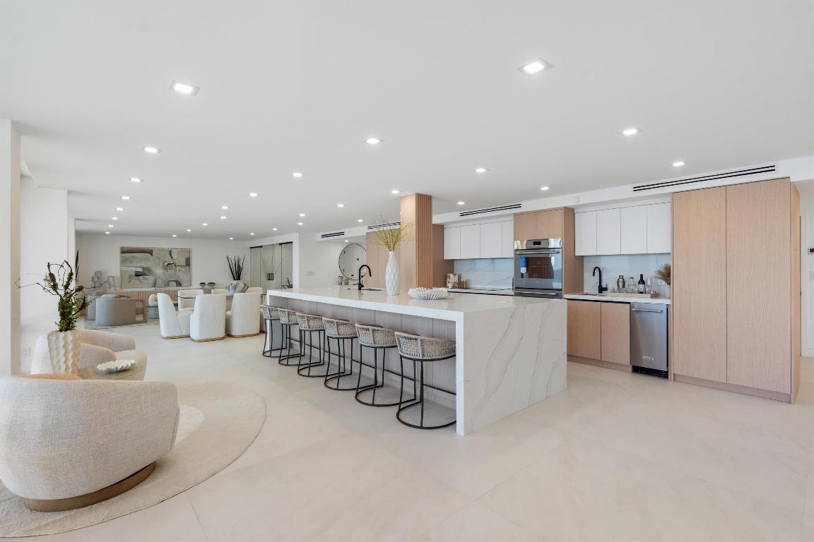 250 S. Ocean Blvd. 3e & 3f