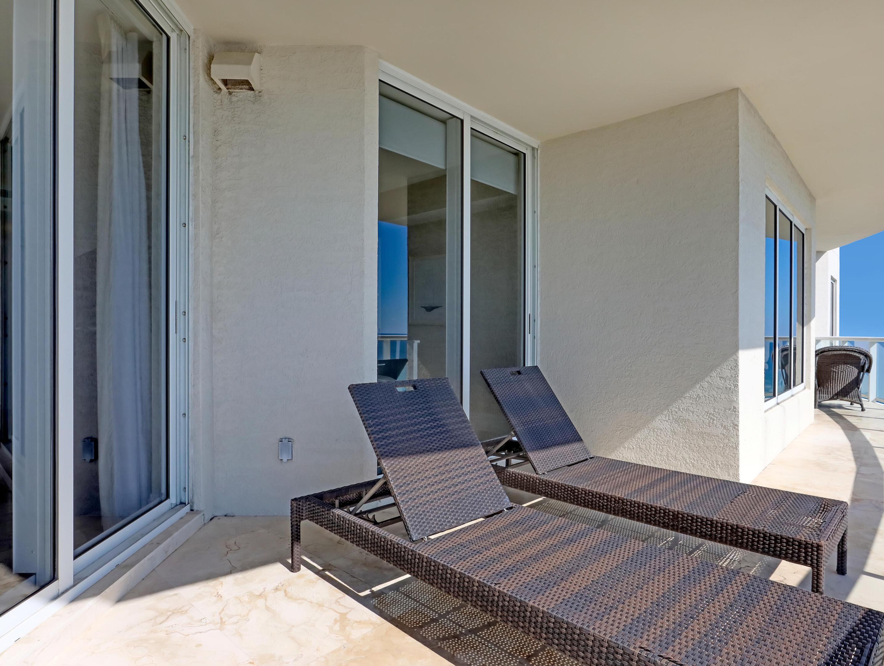 2700 N Ocean Drive 2105b