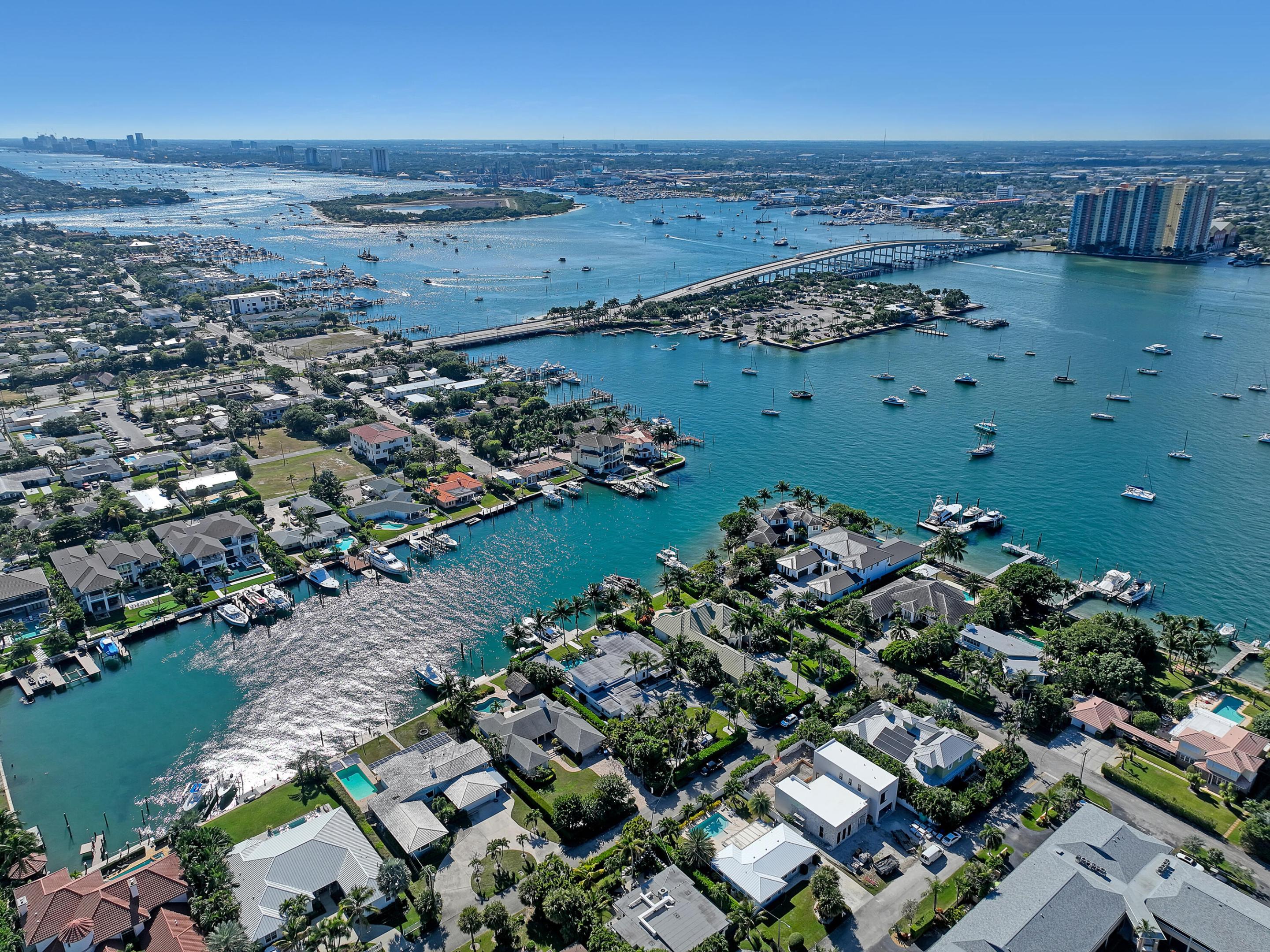 2700 N Ocean Drive 2105b