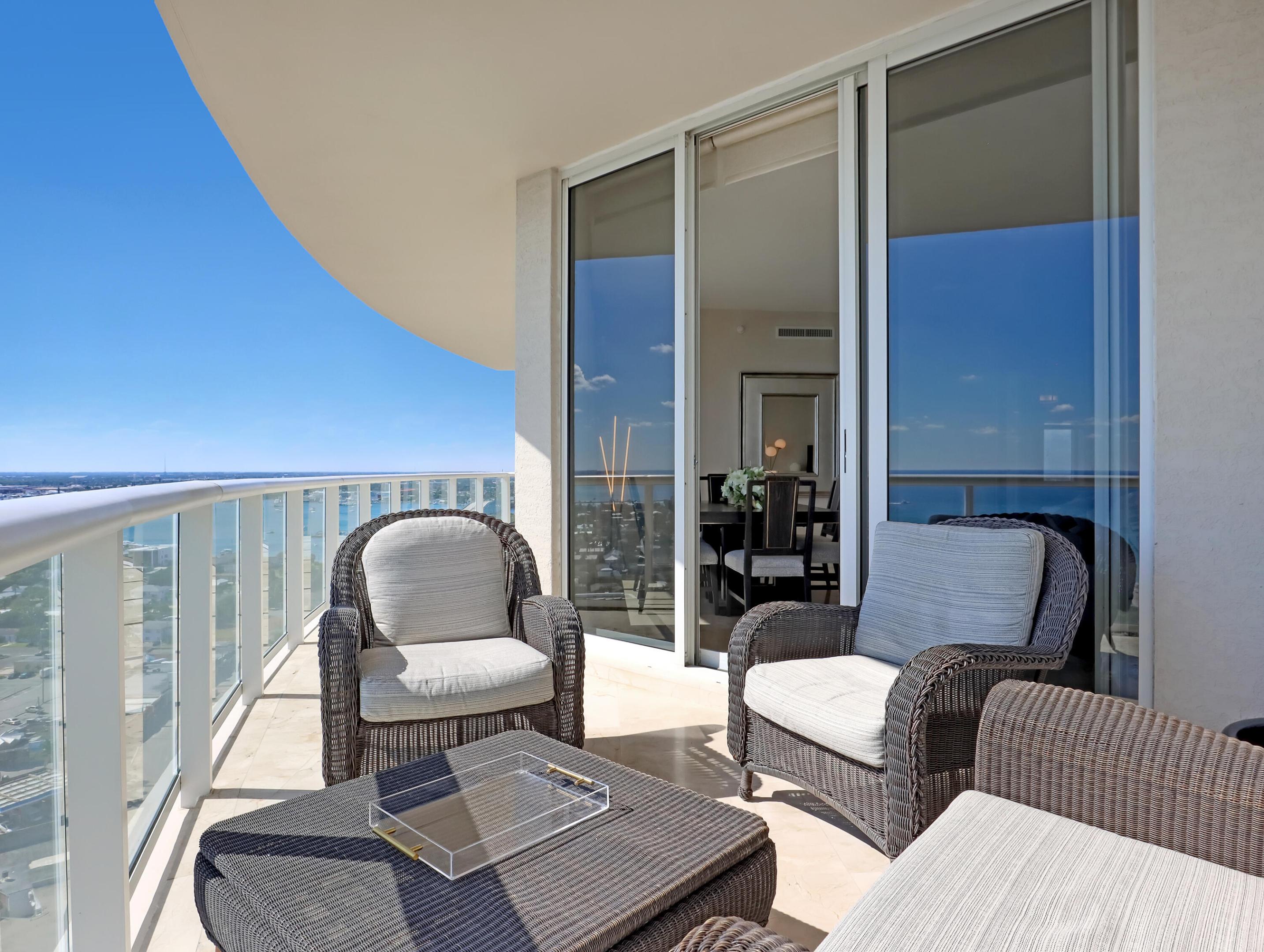 2700 N Ocean Drive 2105b