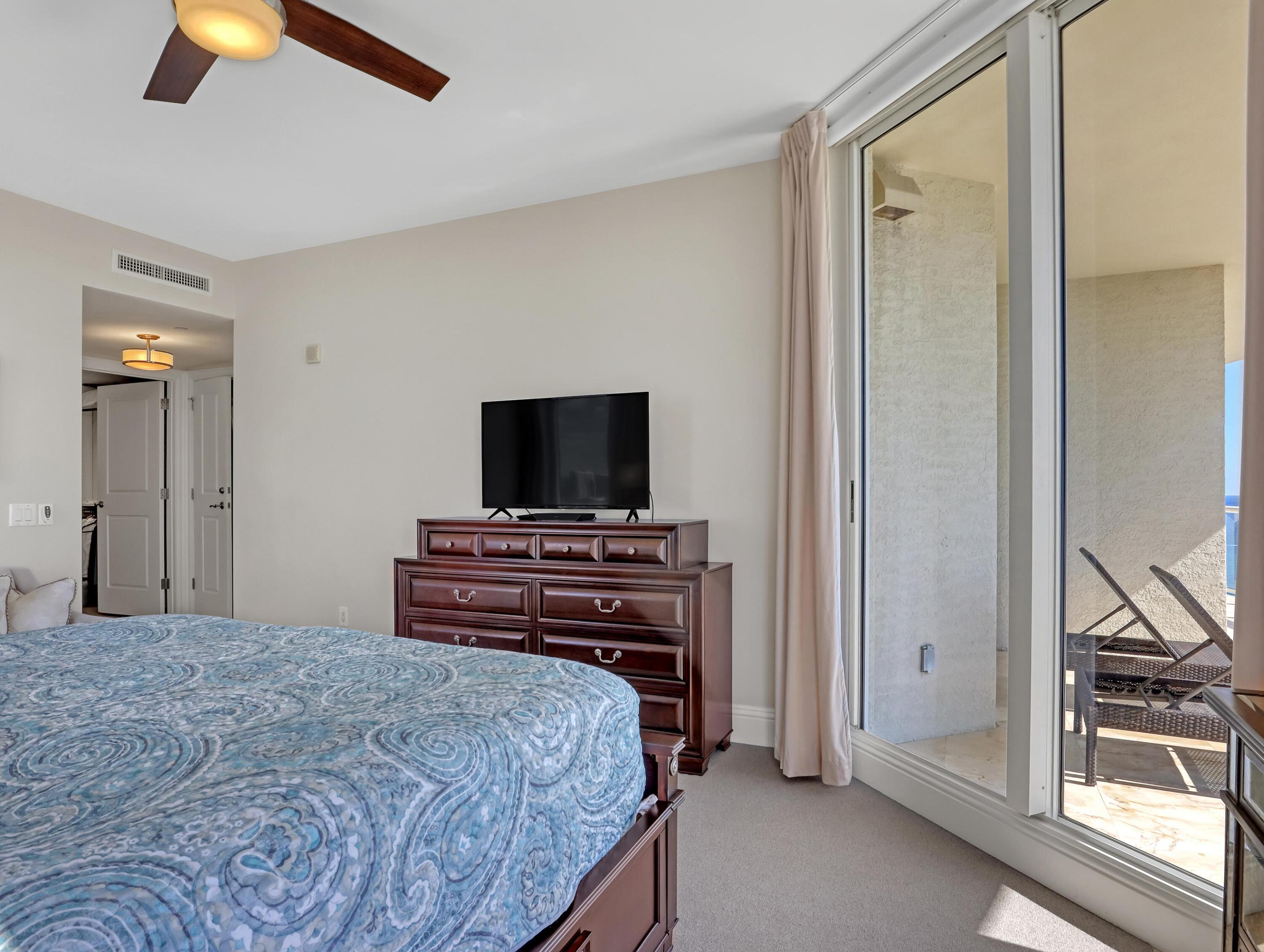 2700 N Ocean Drive 2105b