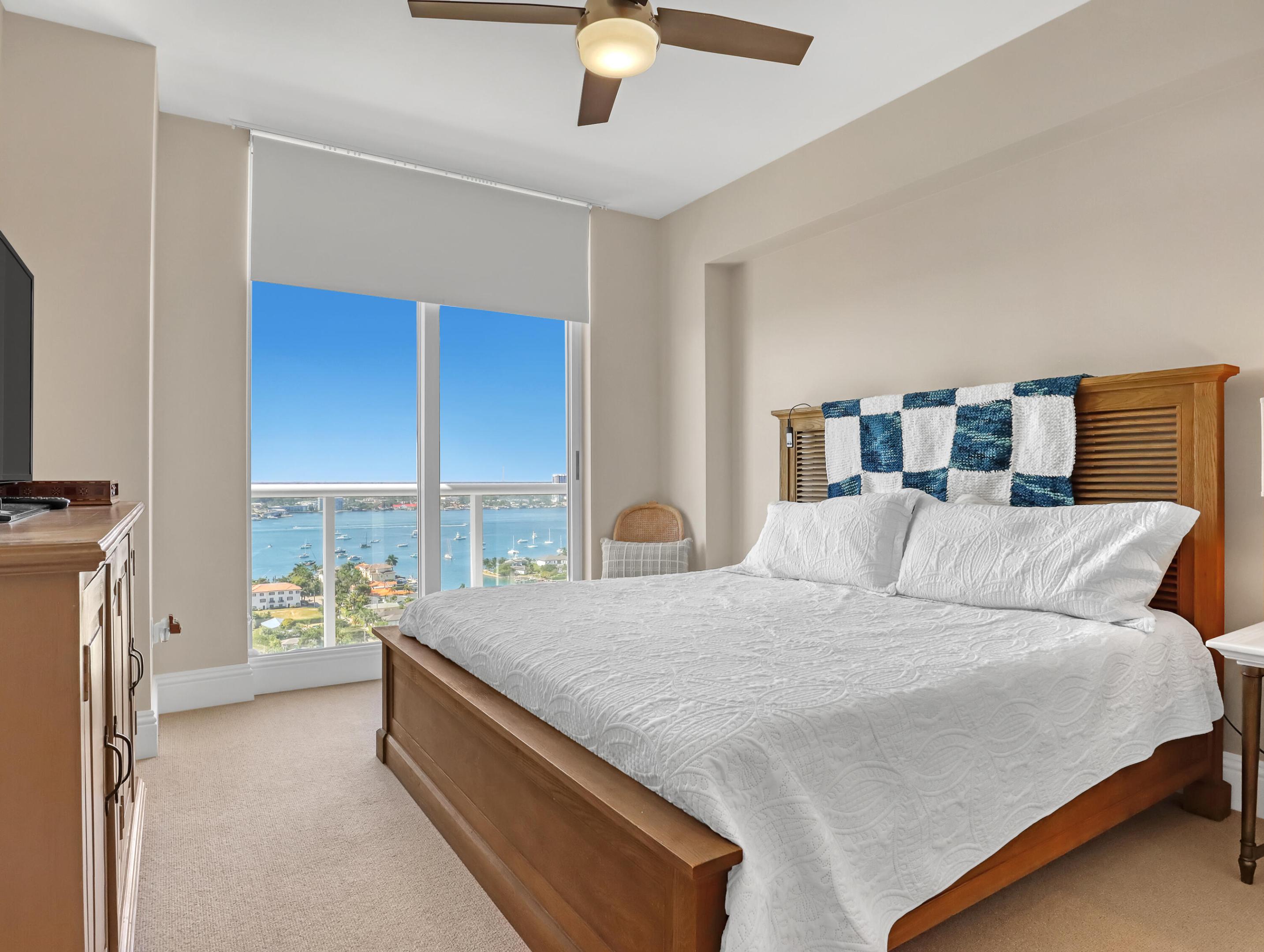 2700 N Ocean Drive 2105b