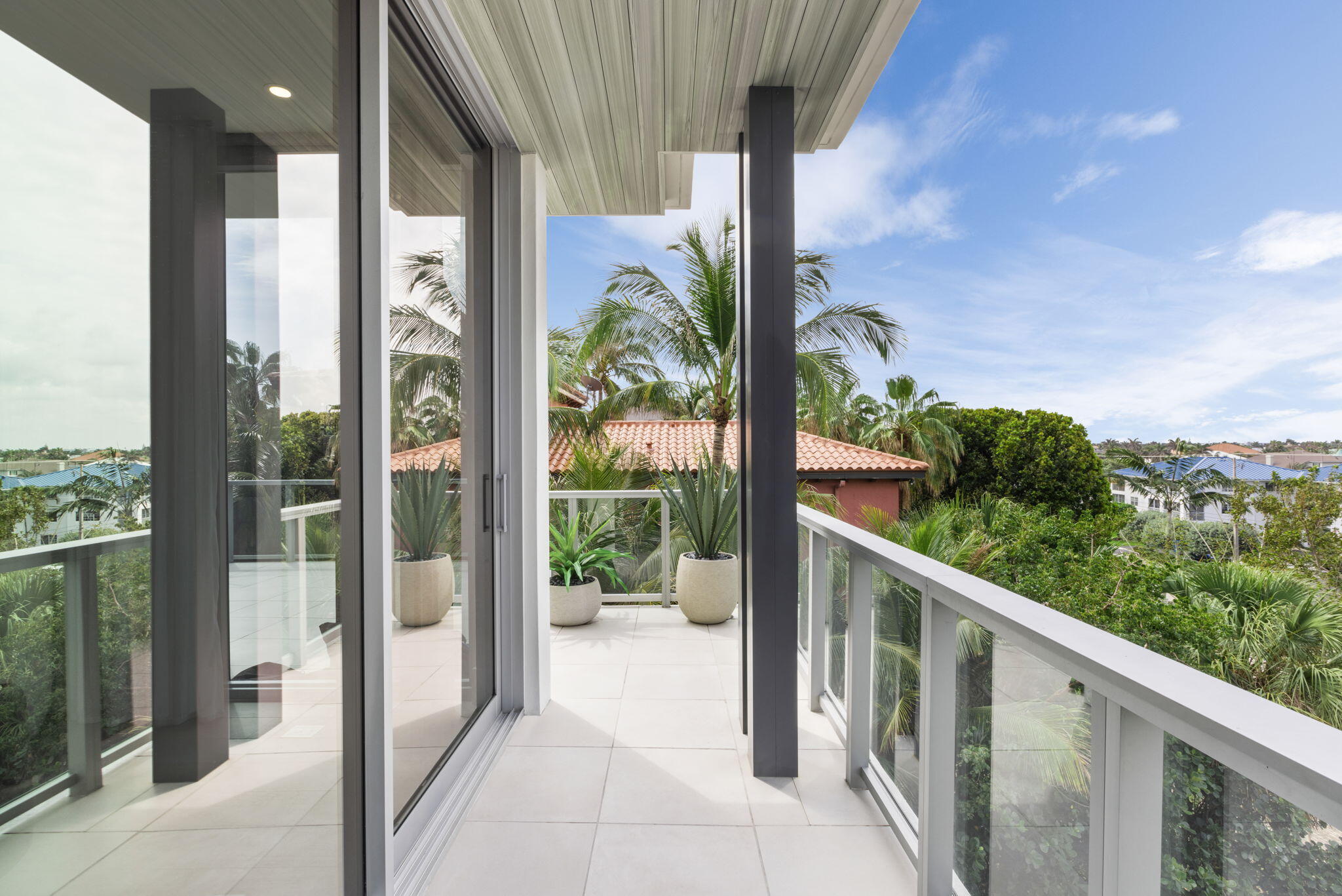 1625 S Ocean Boulevard 11