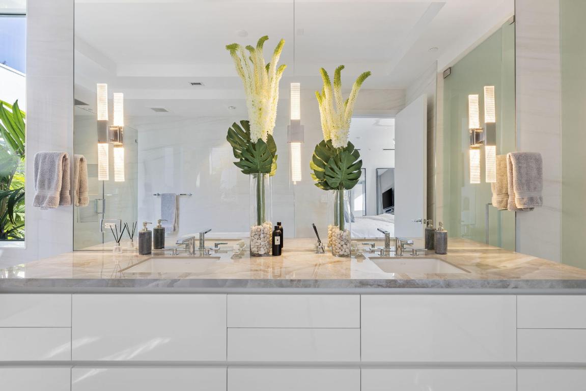 1625 S Ocean Boulevard 11