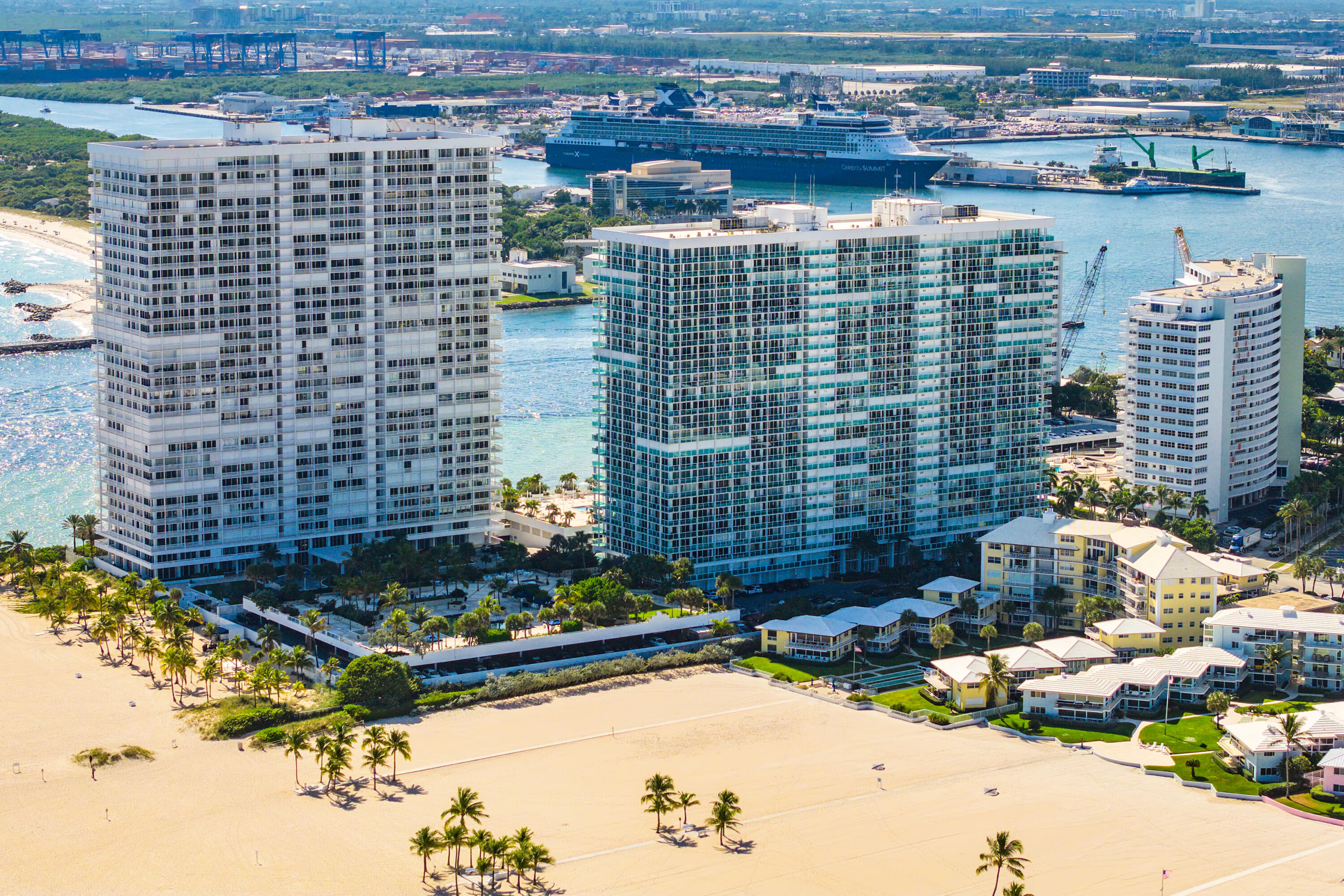 2100 S Ocean Lane 101