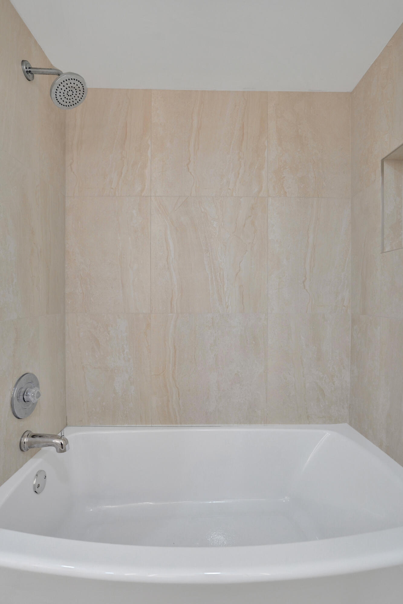 1040 Homewood Boulevard L202