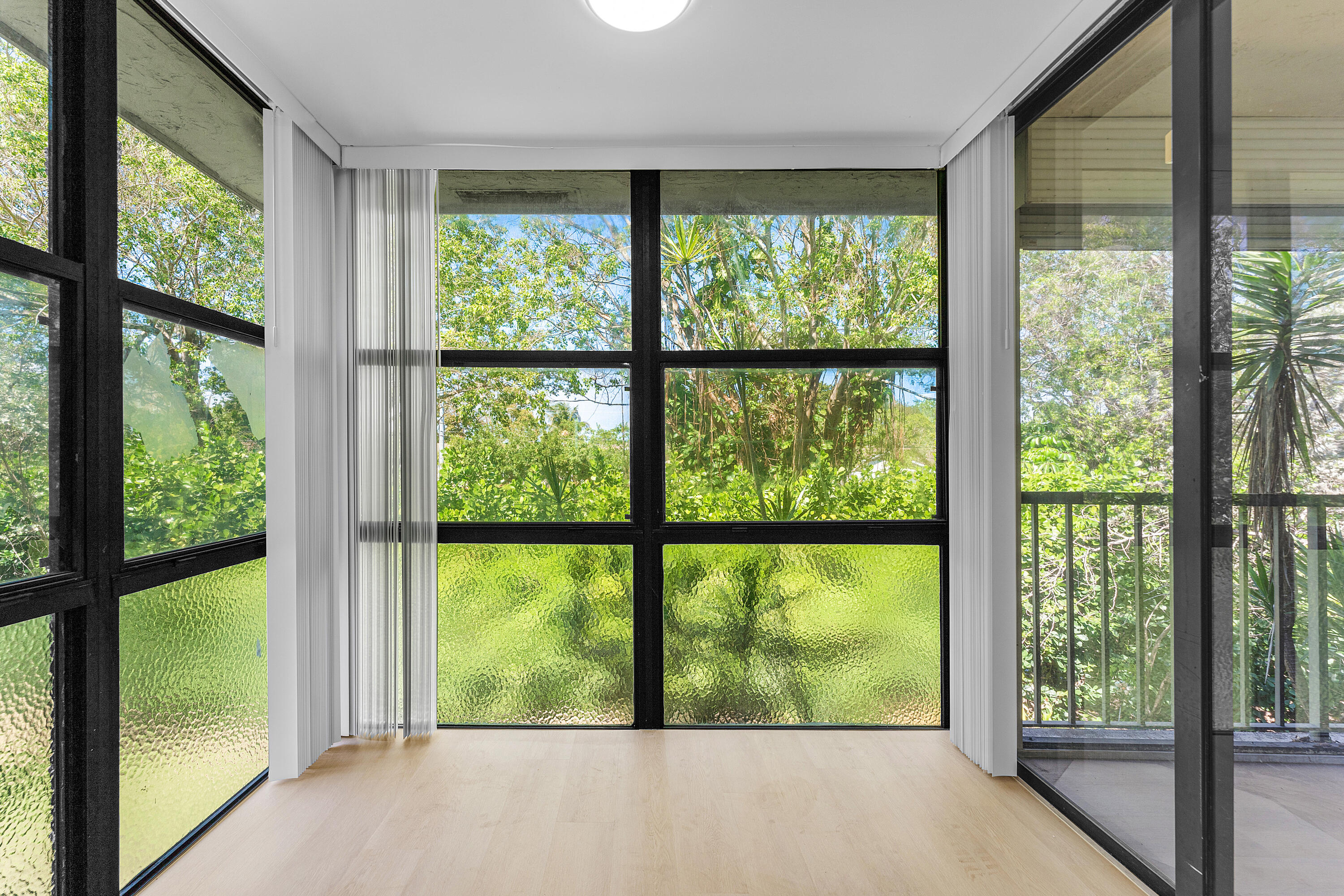 1040 Homewood Boulevard L202